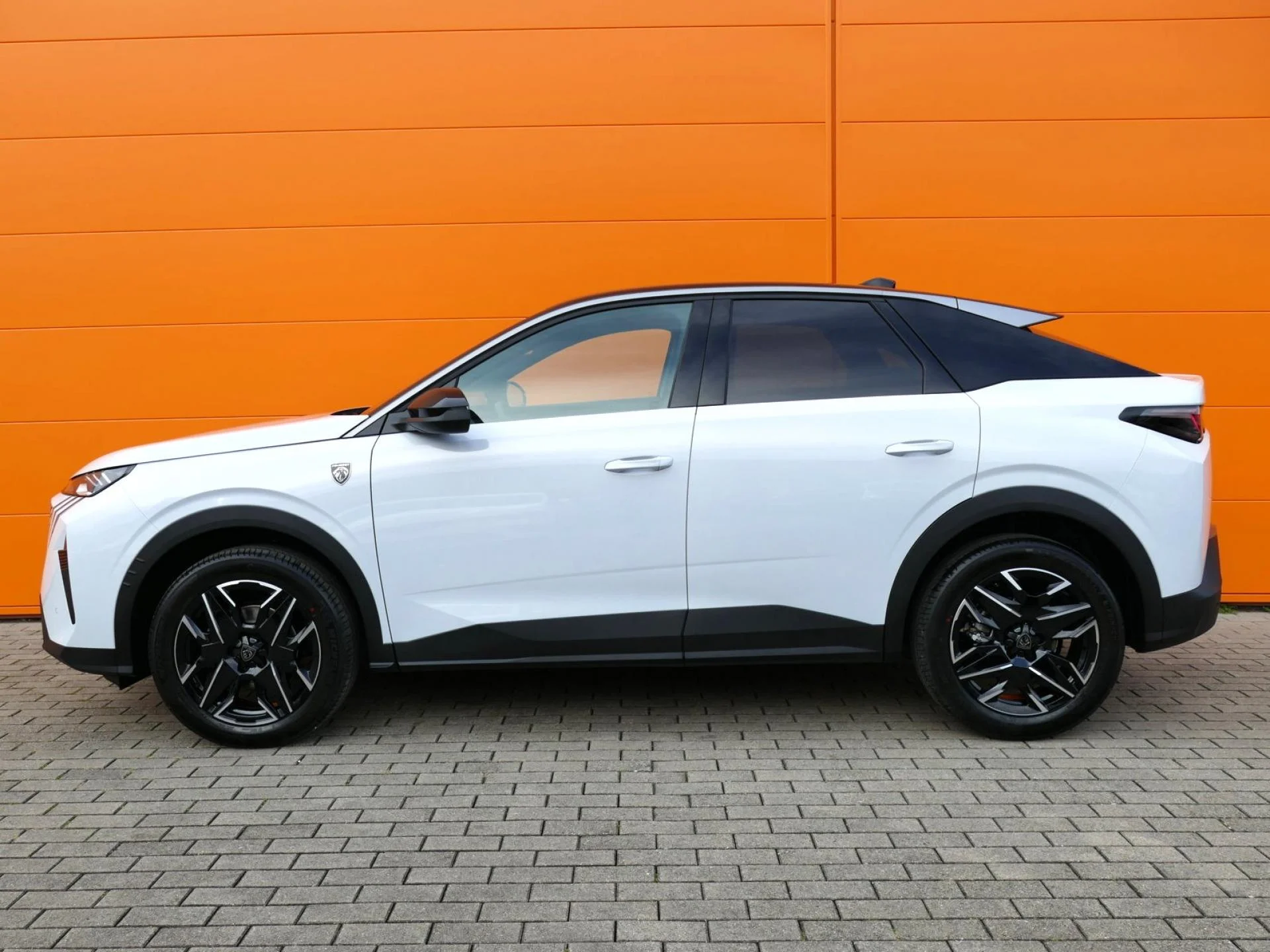 PEUGEOT 3008 - Miniature 3 sur 35 - Cliquer pour voir cette photo