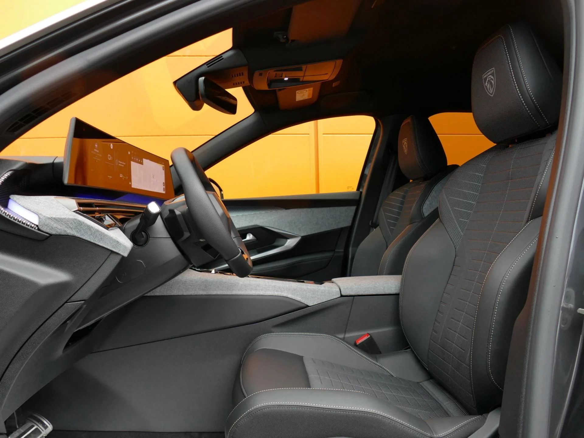 PEUGEOT 3008 - Miniature 6 sur 32 - Cliquer pour voir cette photo