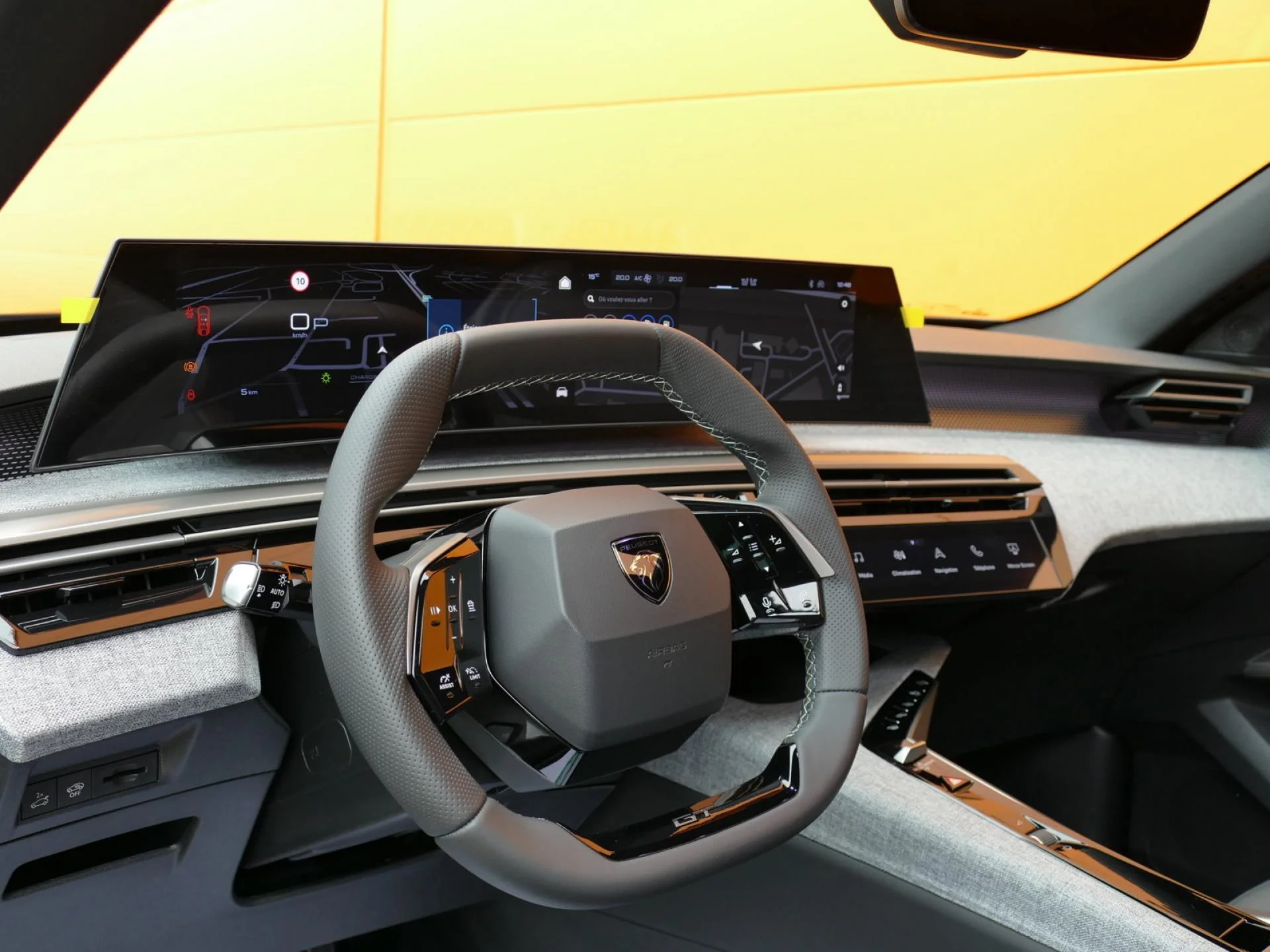 PEUGEOT 3008 - Miniature 18 sur 40 - Cliquer pour voir cette photo