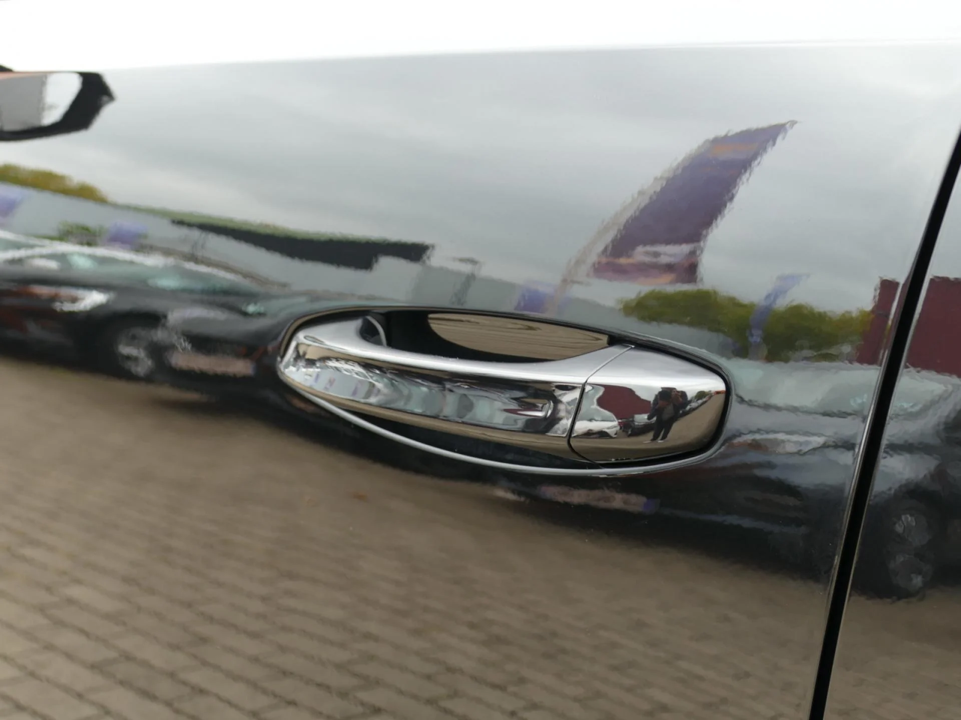 PEUGEOT 3008 - Miniature 33 sur 41 - Cliquer pour voir cette photo