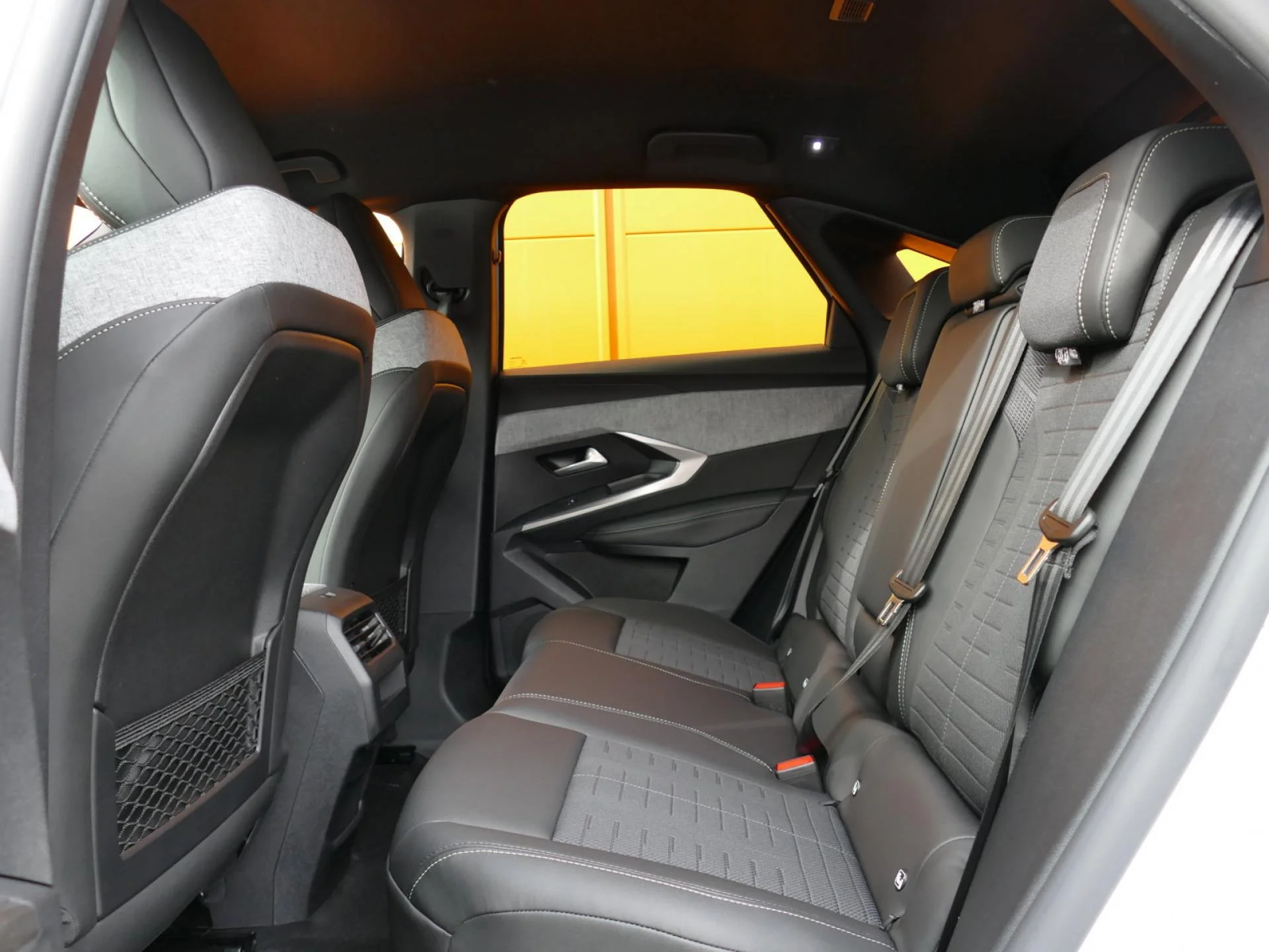 PEUGEOT 3008 - Miniature 7 sur 35 - Cliquer pour voir cette photo