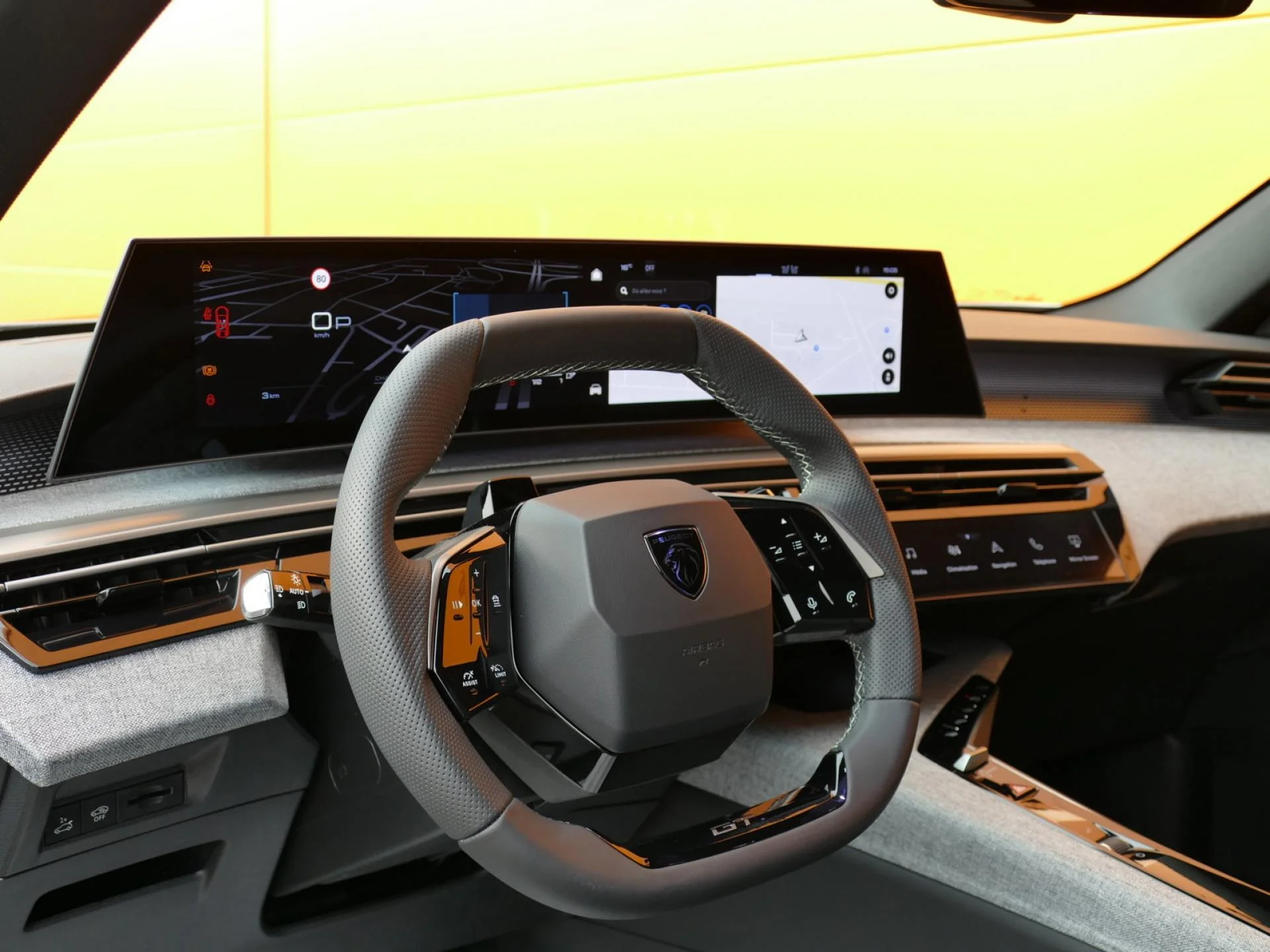 PEUGEOT 3008 - Miniature 17 sur 35 - Cliquer pour voir cette photo