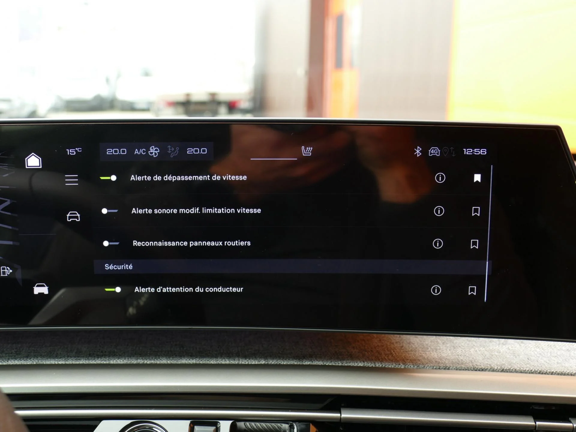 PEUGEOT 3008 - Miniature 10 sur 37 - Cliquer pour voir cette photo