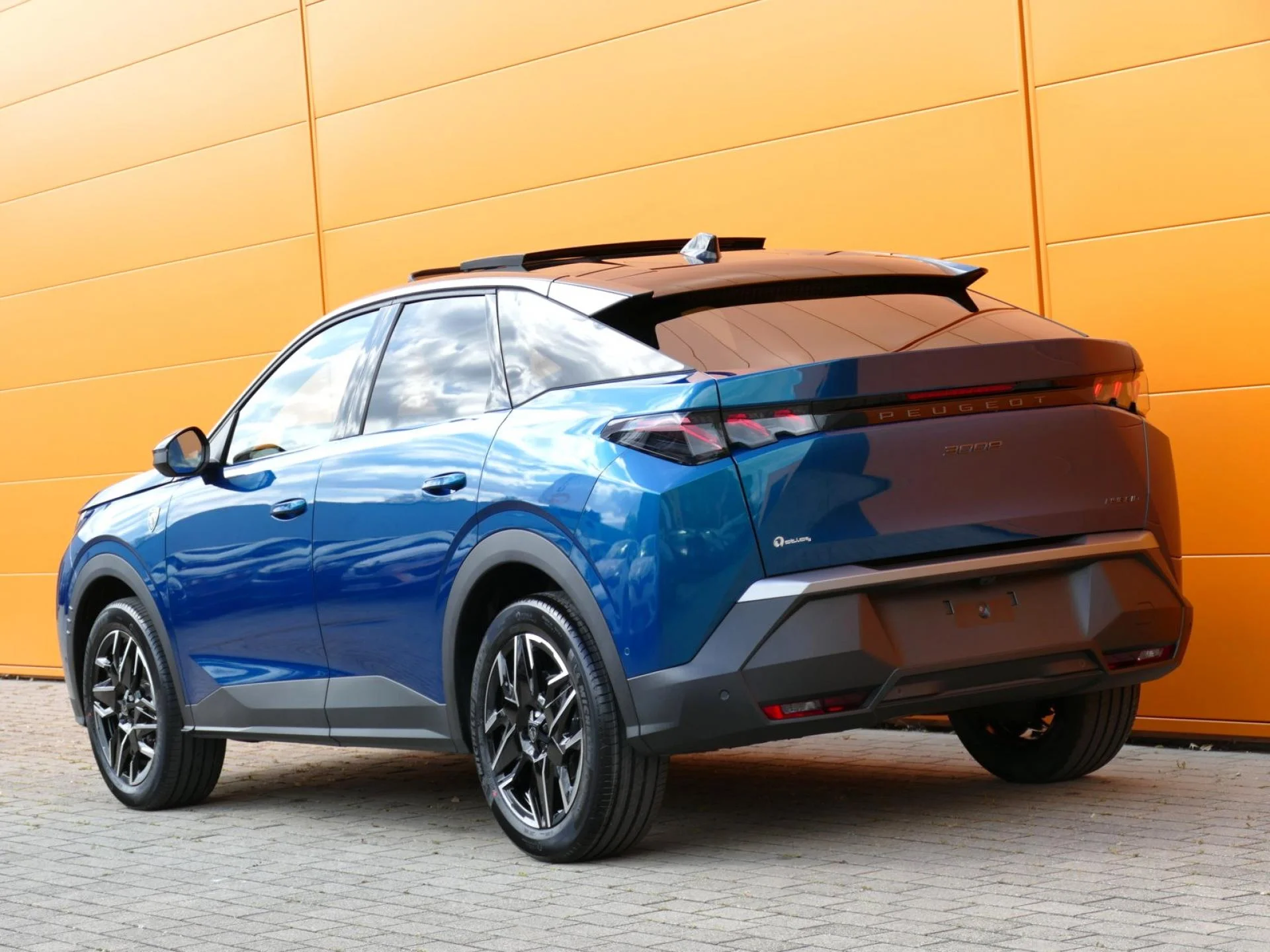 PEUGEOT 3008 - Miniature 4 sur 39 - Cliquer pour voir cette photo