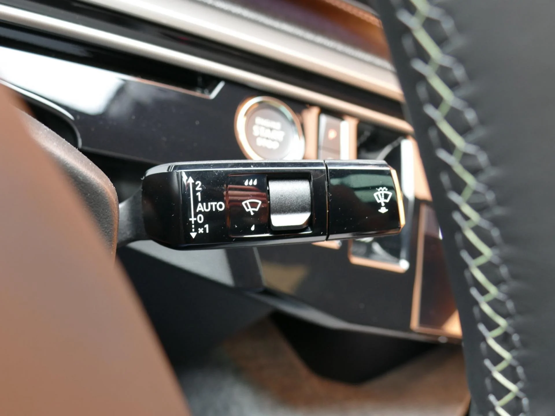 PEUGEOT 3008 - Miniature 25 sur 32 - Cliquer pour voir cette photo