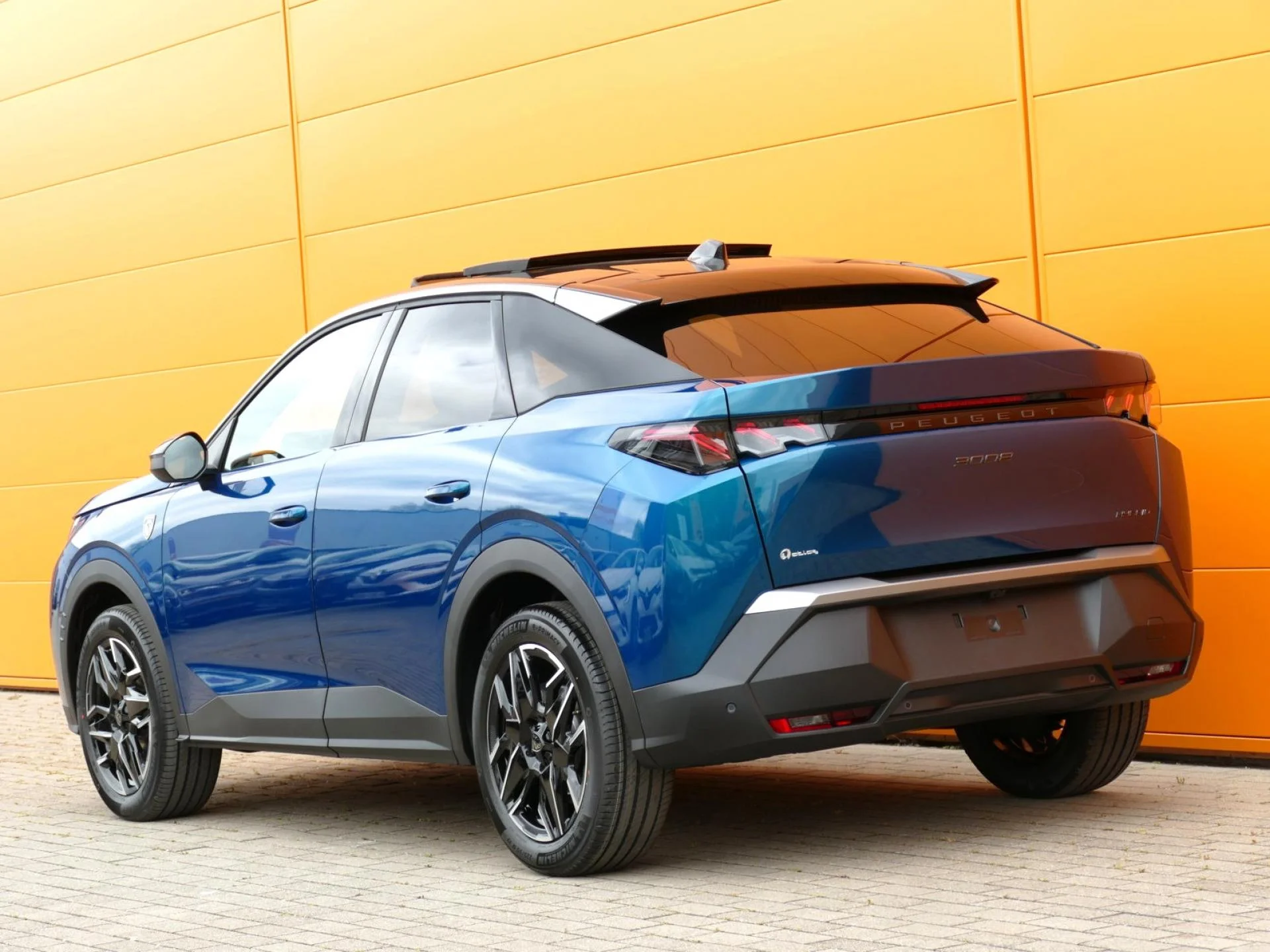 PEUGEOT 3008 - Miniature 4 sur 32 - Cliquer pour voir cette photo