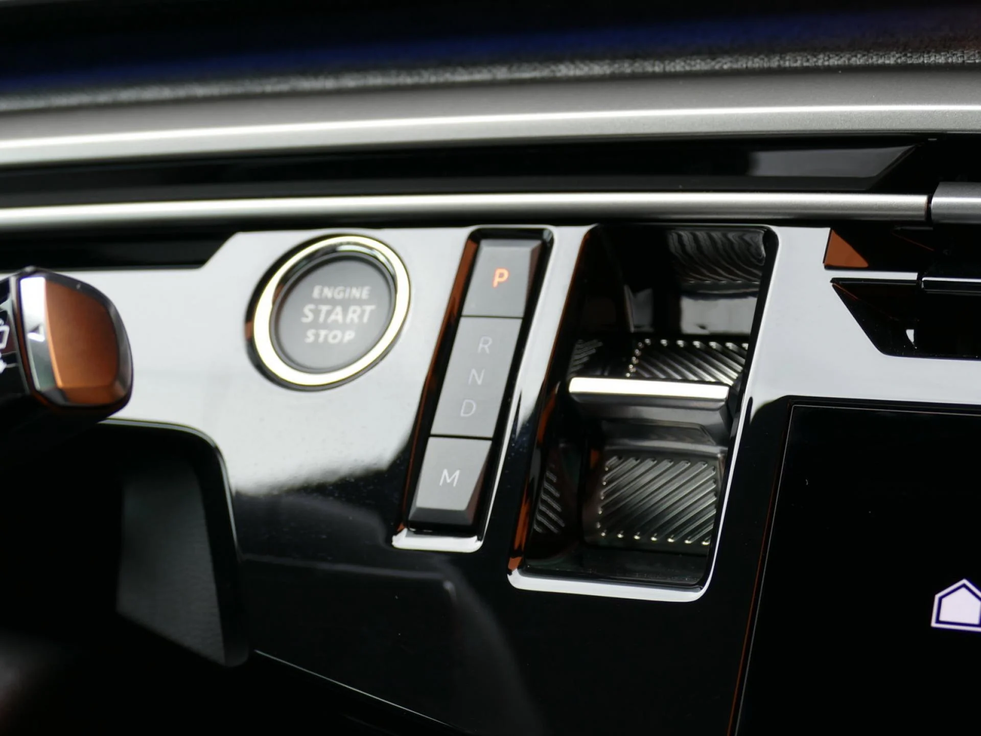 PEUGEOT 3008 - Miniature 22 sur 41 - Cliquer pour voir cette photo