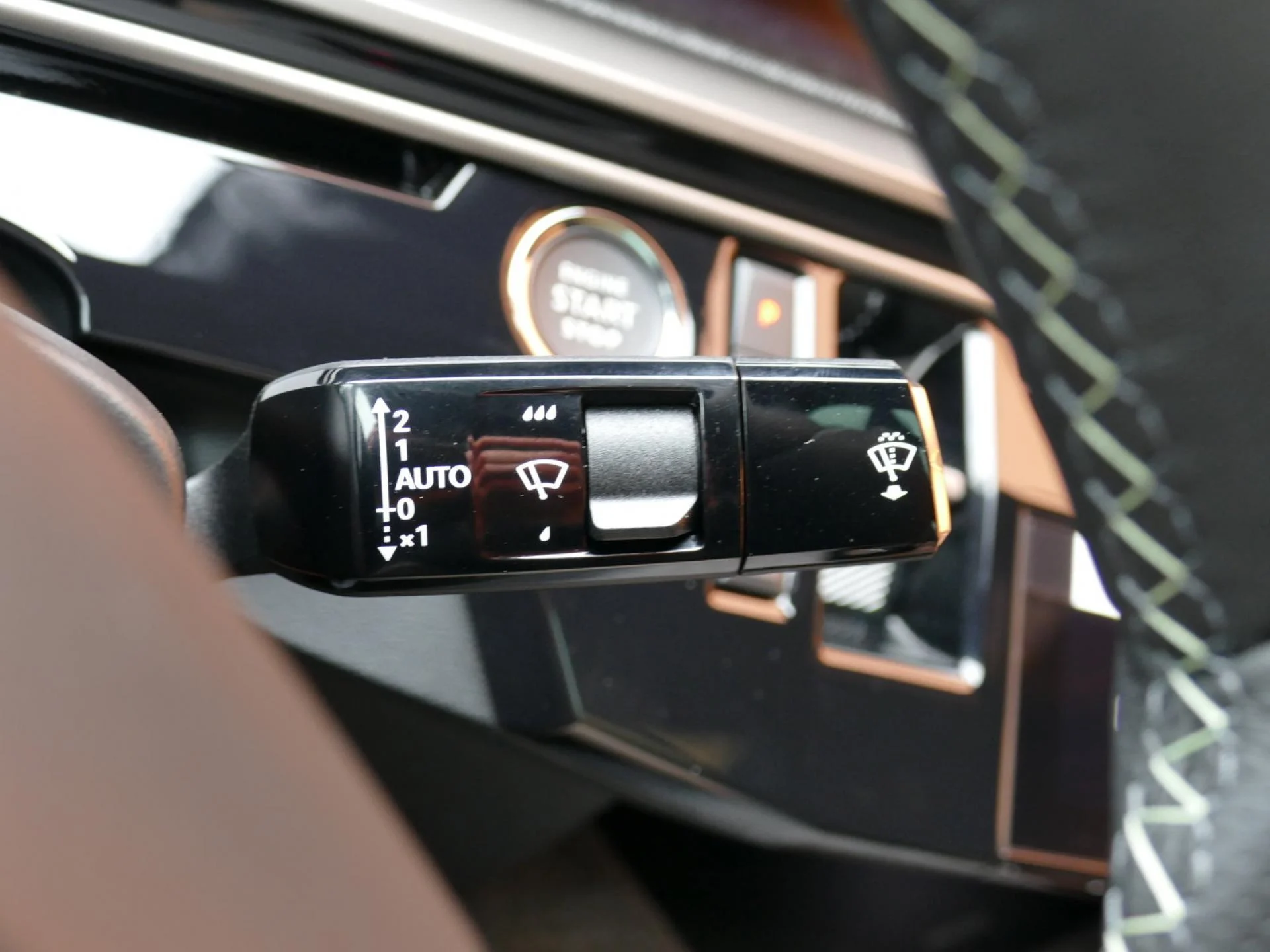 PEUGEOT 3008 - Miniature 30 sur 40 - Cliquer pour voir cette photo