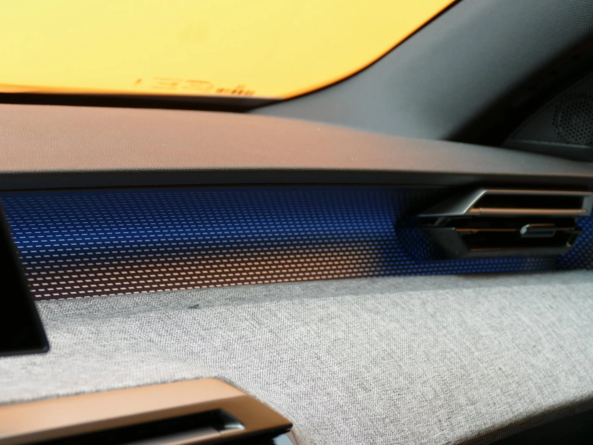 PEUGEOT 3008 - Miniature 29 sur 41 - Cliquer pour voir cette photo