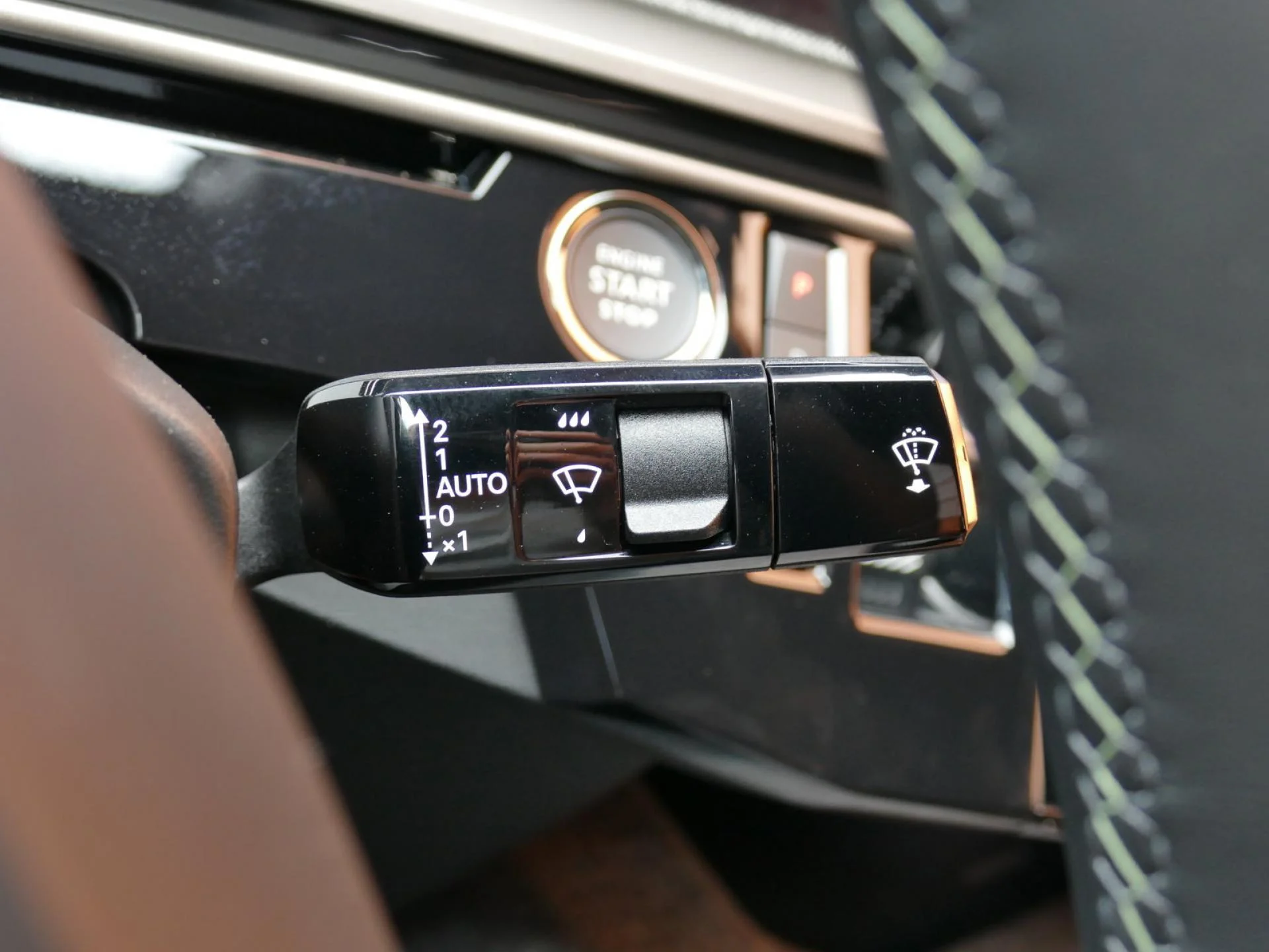 PEUGEOT 3008 - Miniature 30 sur 36 - Cliquer pour voir cette photo