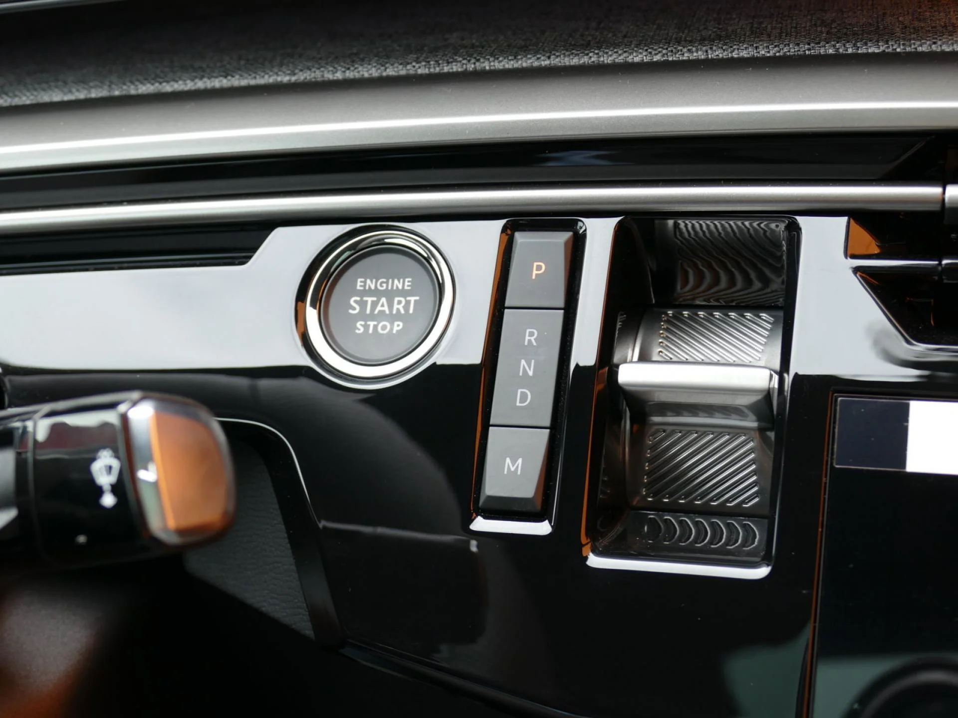 PEUGEOT 3008 - Miniature 22 sur 37 - Cliquer pour voir cette photo