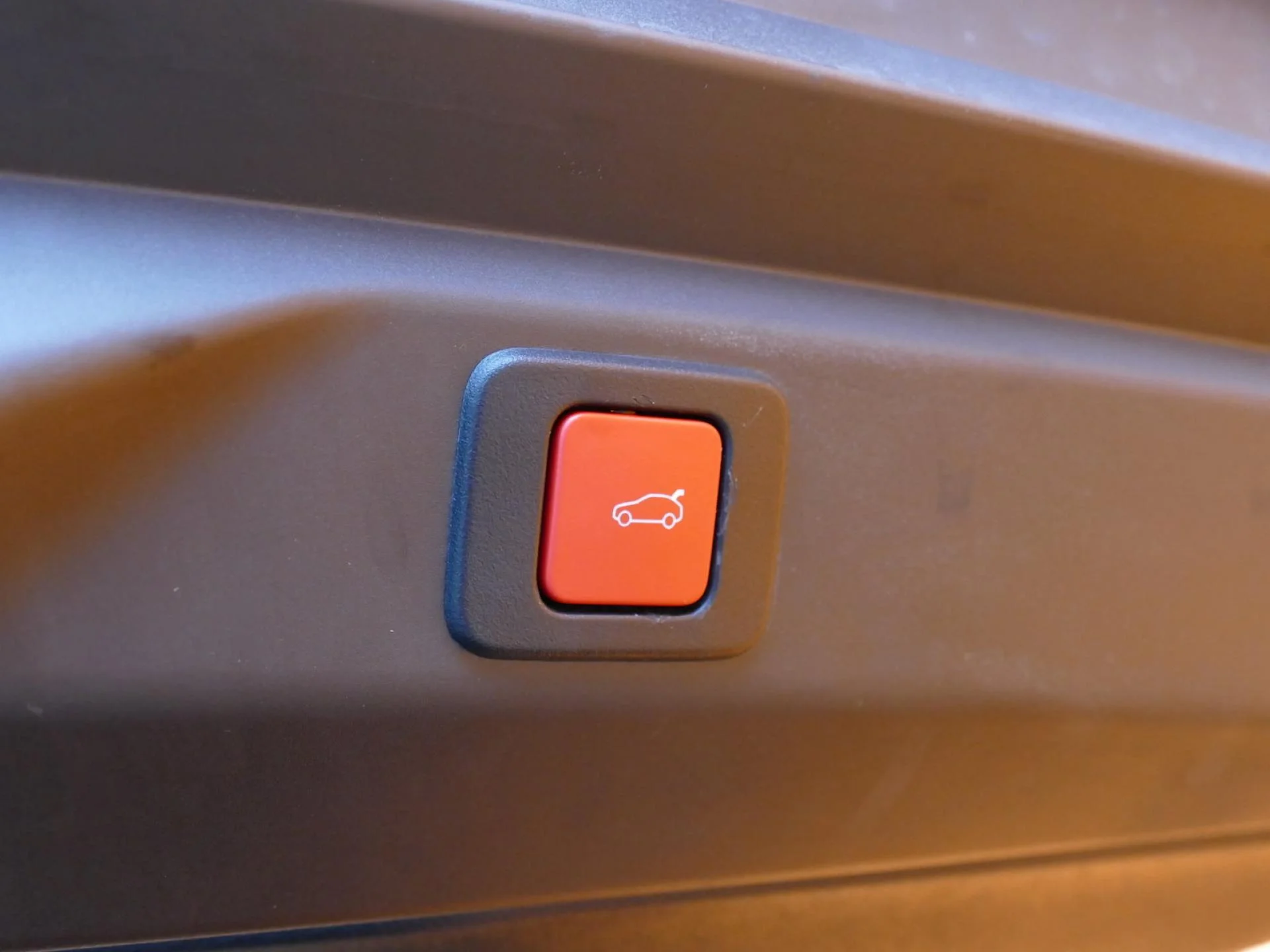 PEUGEOT 3008 - Miniature 28 sur 41 - Cliquer pour voir cette photo