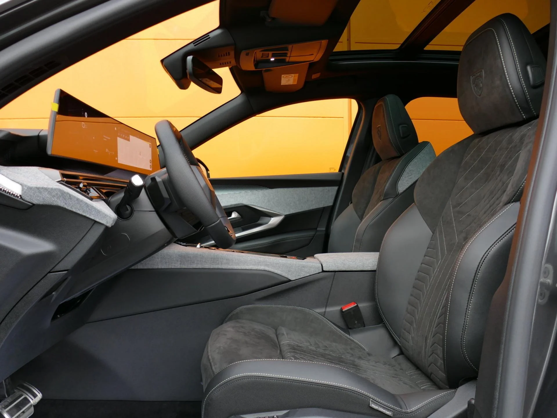 PEUGEOT 3008 - Miniature 8 sur 41 - Cliquer pour voir cette photo
