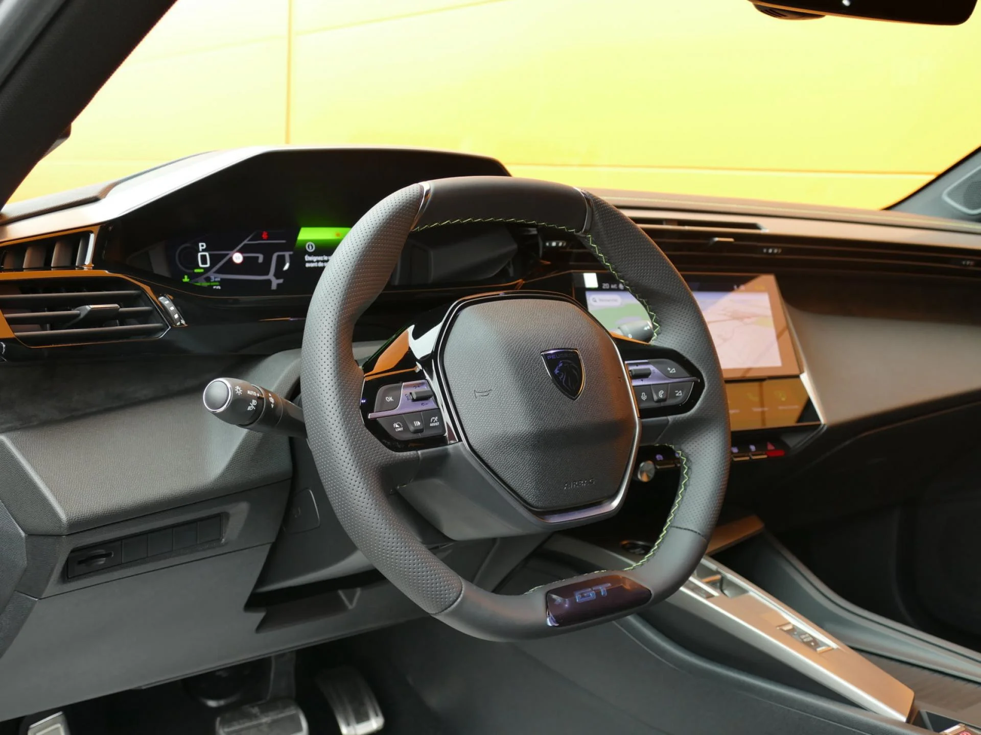 PEUGEOT 308 - Miniature 16 sur 33 - Cliquer pour voir cette photo