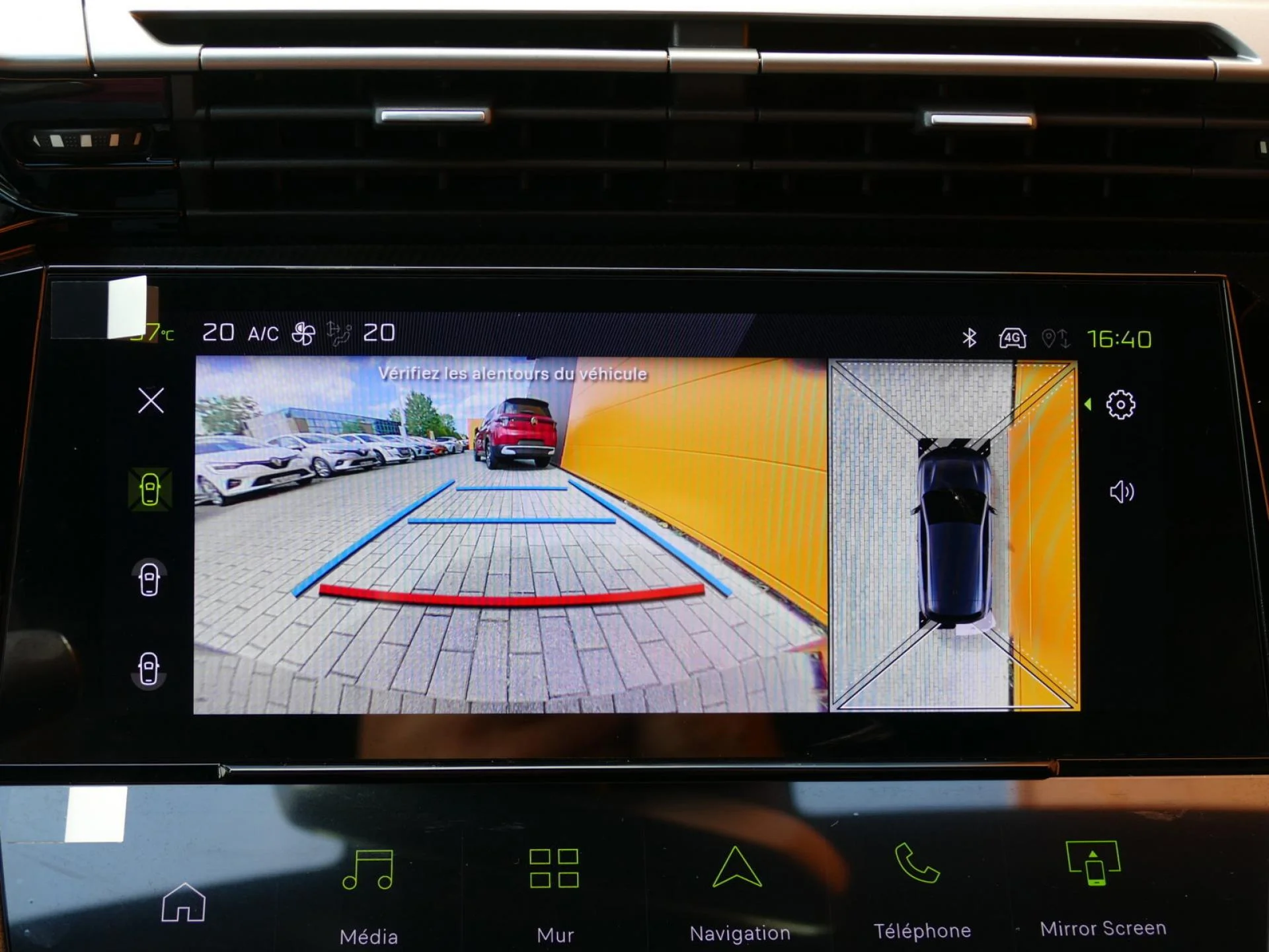 PEUGEOT 308 - Miniature 11 sur 34 - Cliquer pour voir cette photo