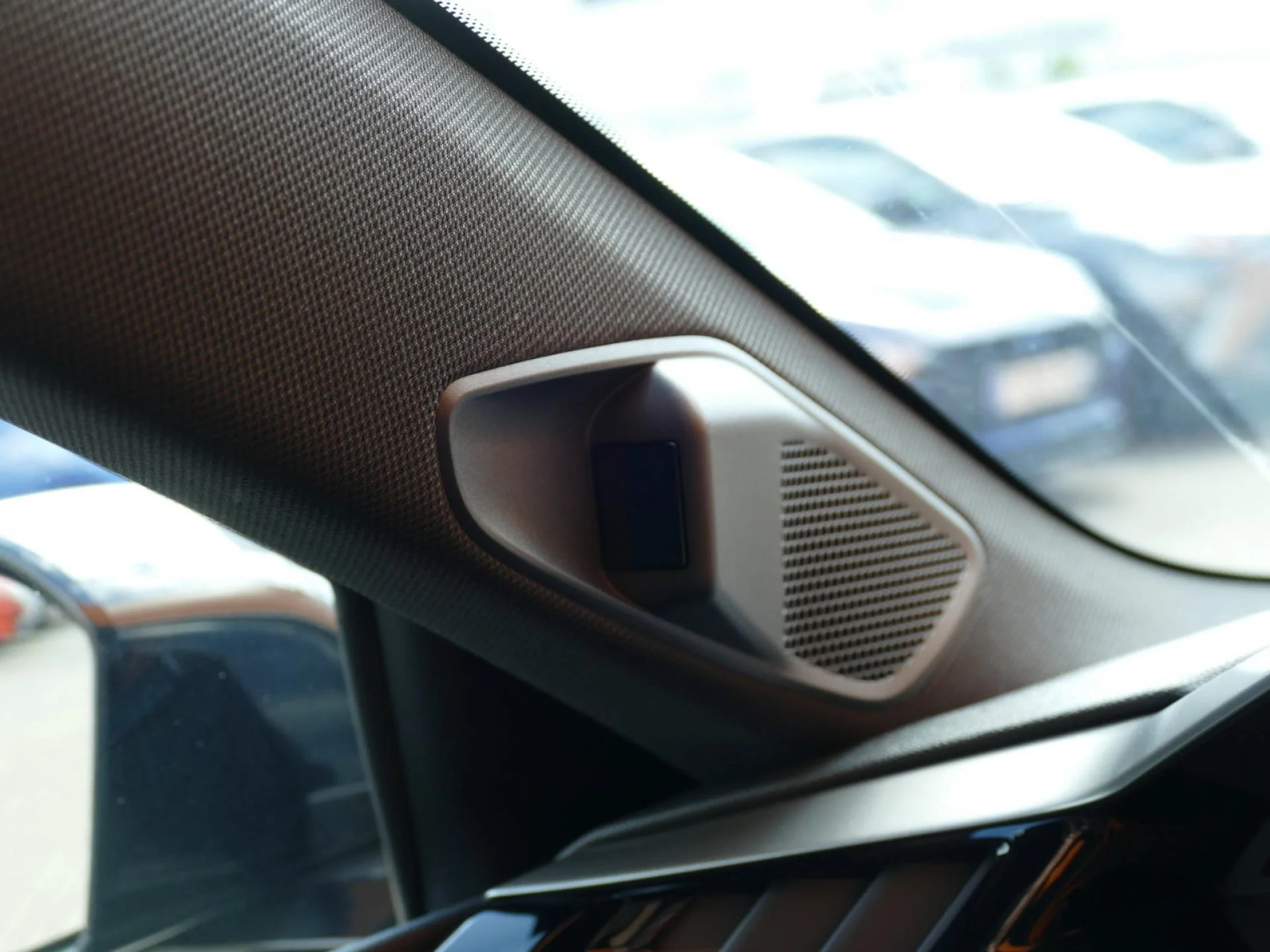 PEUGEOT 308 - Miniature 25 sur 34 - Cliquer pour voir cette photo