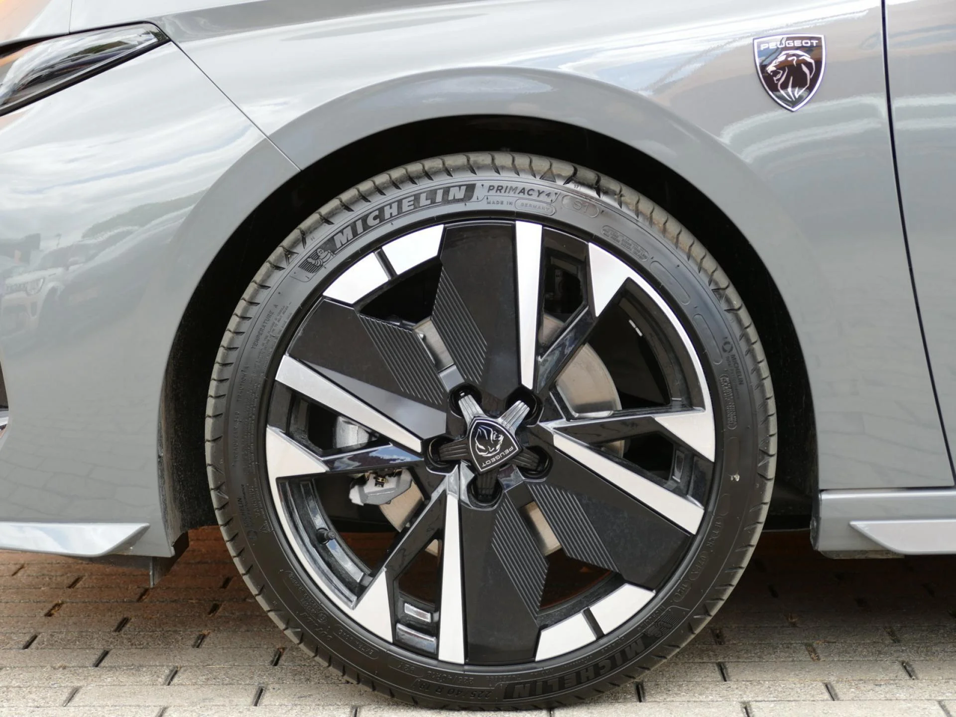 PEUGEOT 308 - Miniature 31 sur 32 - Cliquer pour voir cette photo