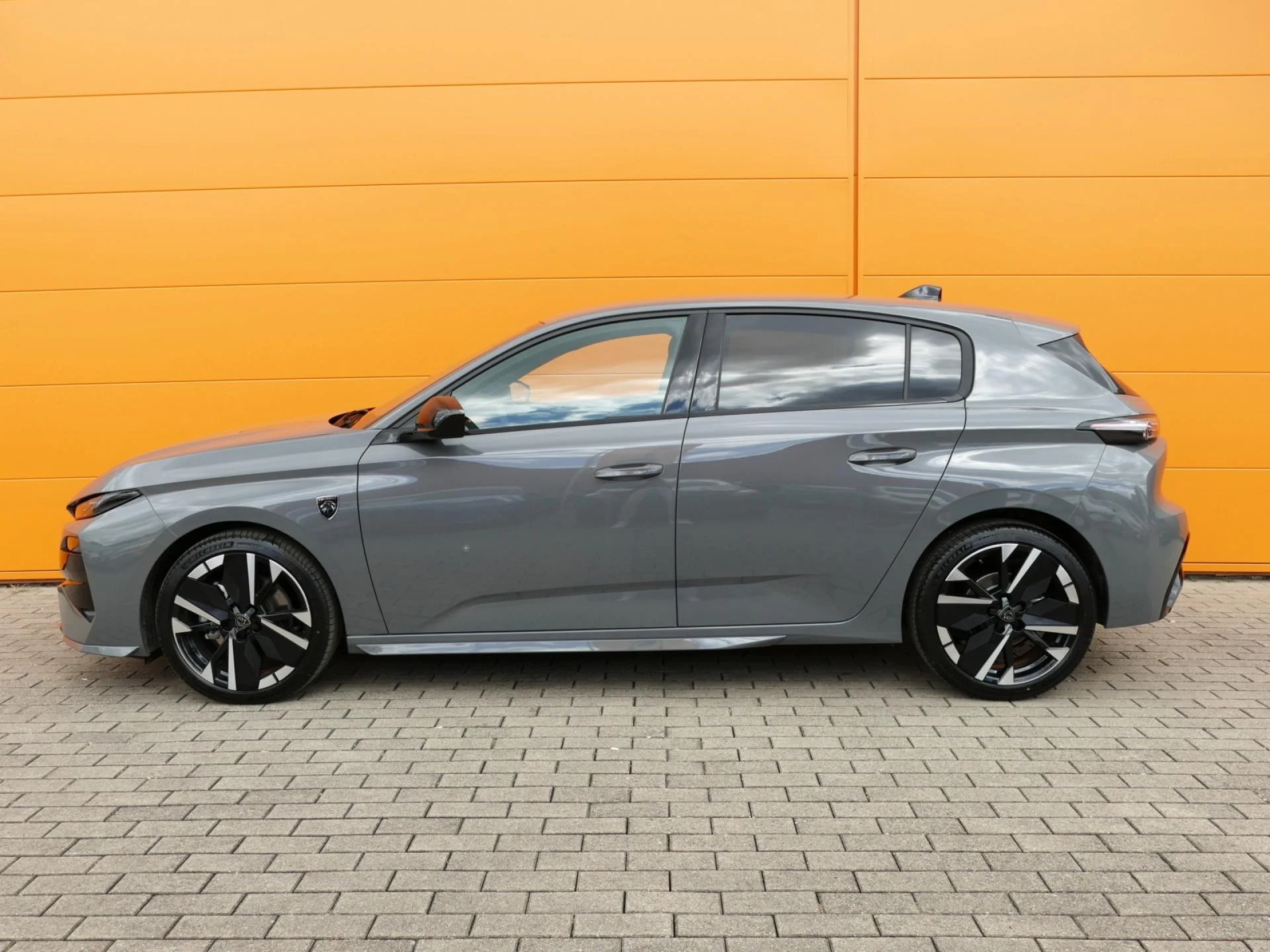 PEUGEOT 308 - Miniature 3 sur 32 - Cliquer pour voir cette photo