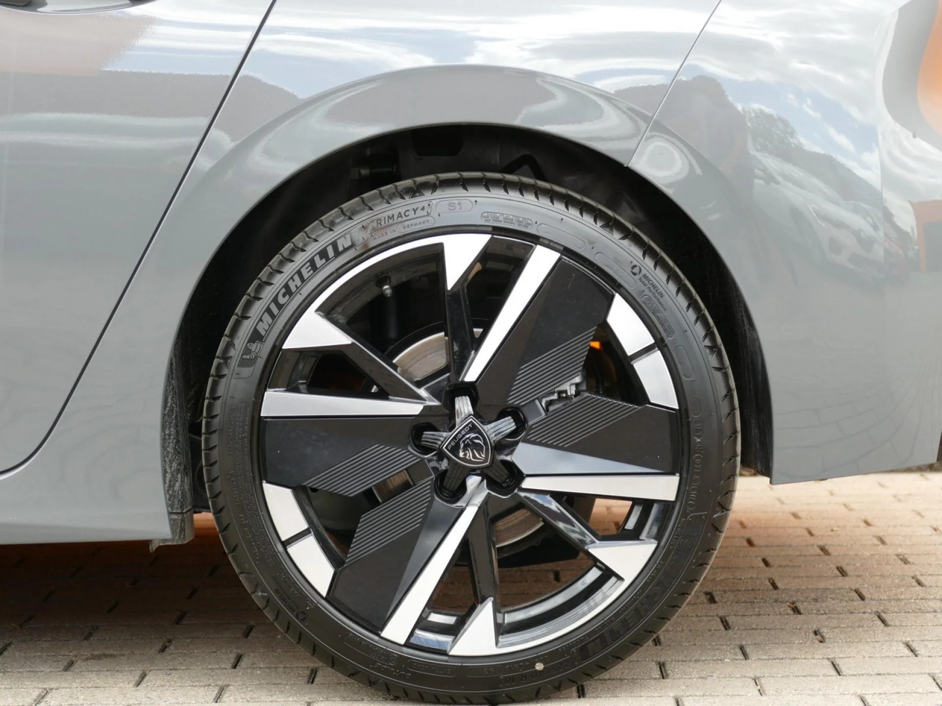 PEUGEOT 308 - Miniature 32 sur 32 - Cliquer pour voir cette photo