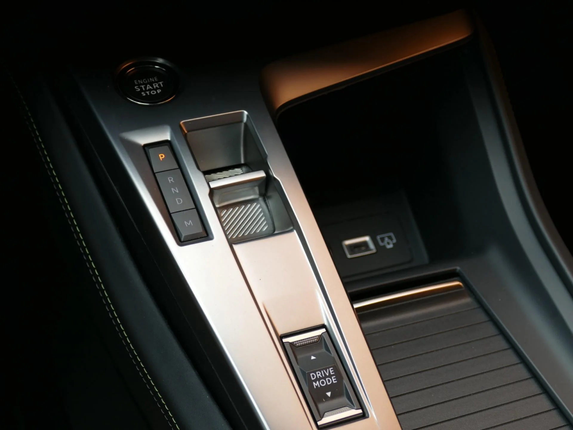 PEUGEOT 308 SW - Miniature 17 sur 31 - Cliquer pour voir cette photo