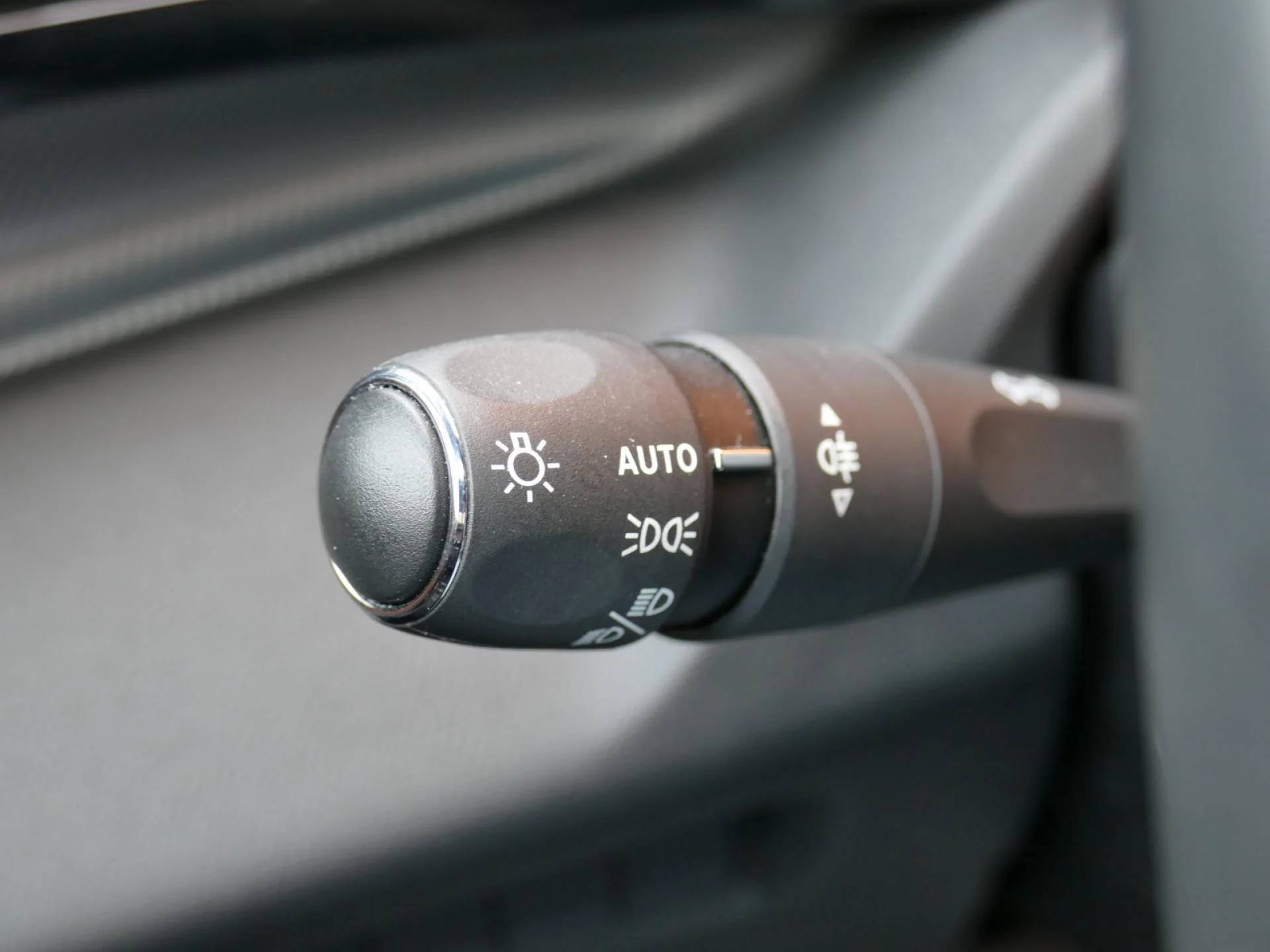 PEUGEOT 308 SW - Miniature 21 sur 31 - Cliquer pour voir cette photo
