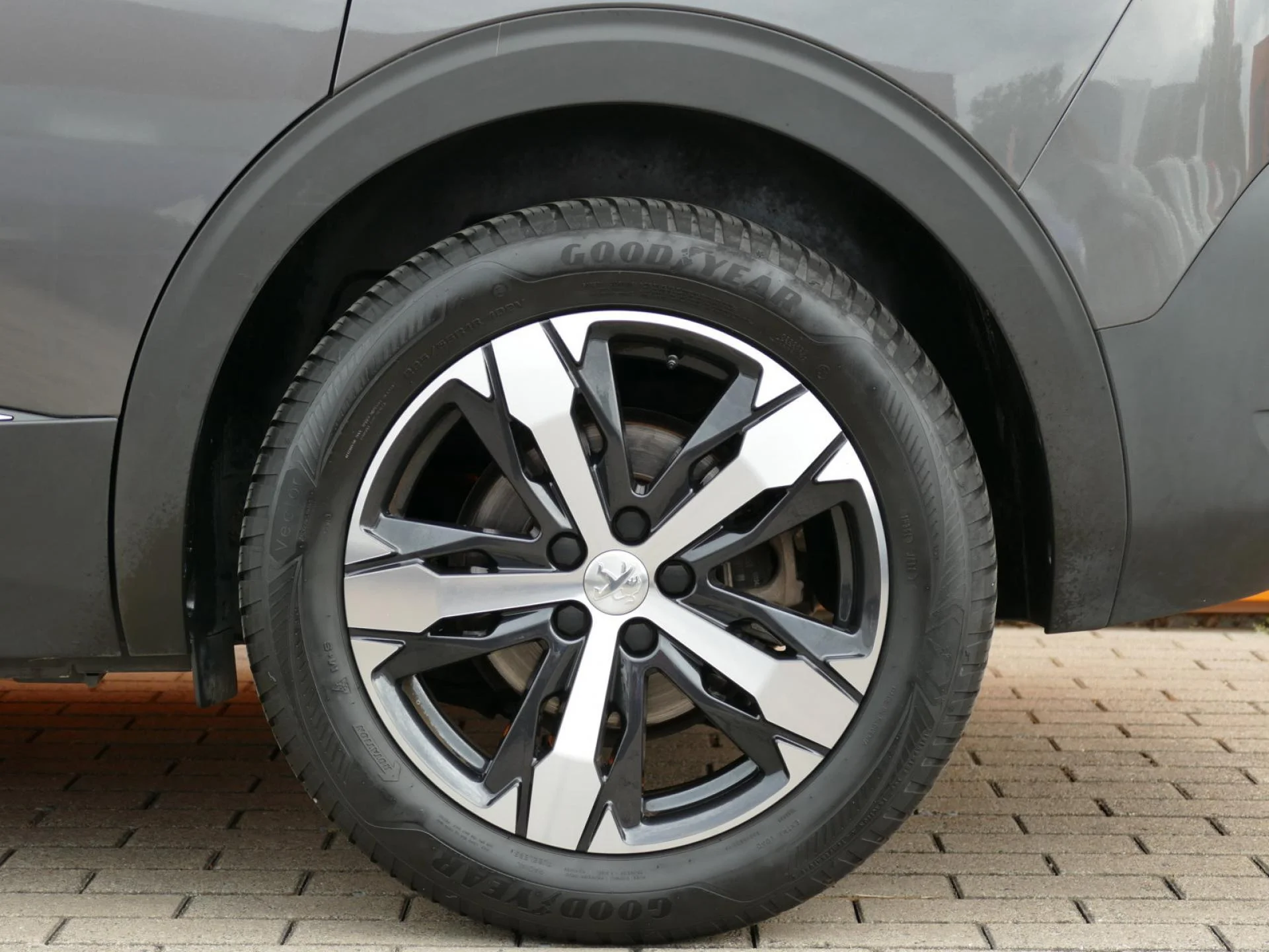 PEUGEOT 5008 - Miniature 34 sur 34 - Cliquer pour voir cette photo