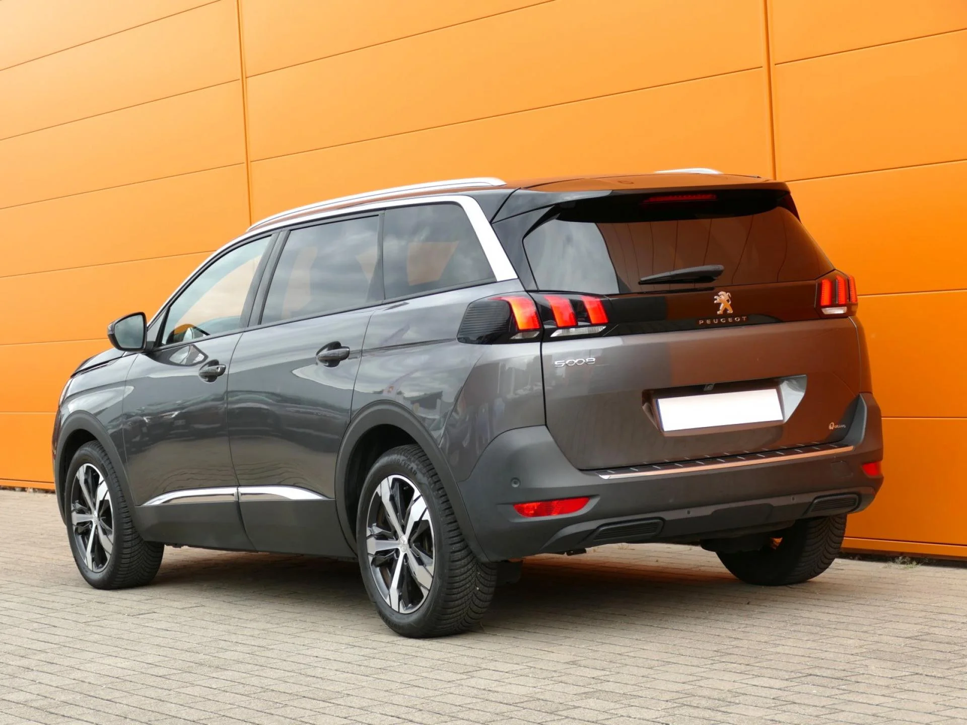 PEUGEOT 5008 - Miniature 5 sur 34 - Cliquer pour voir cette photo