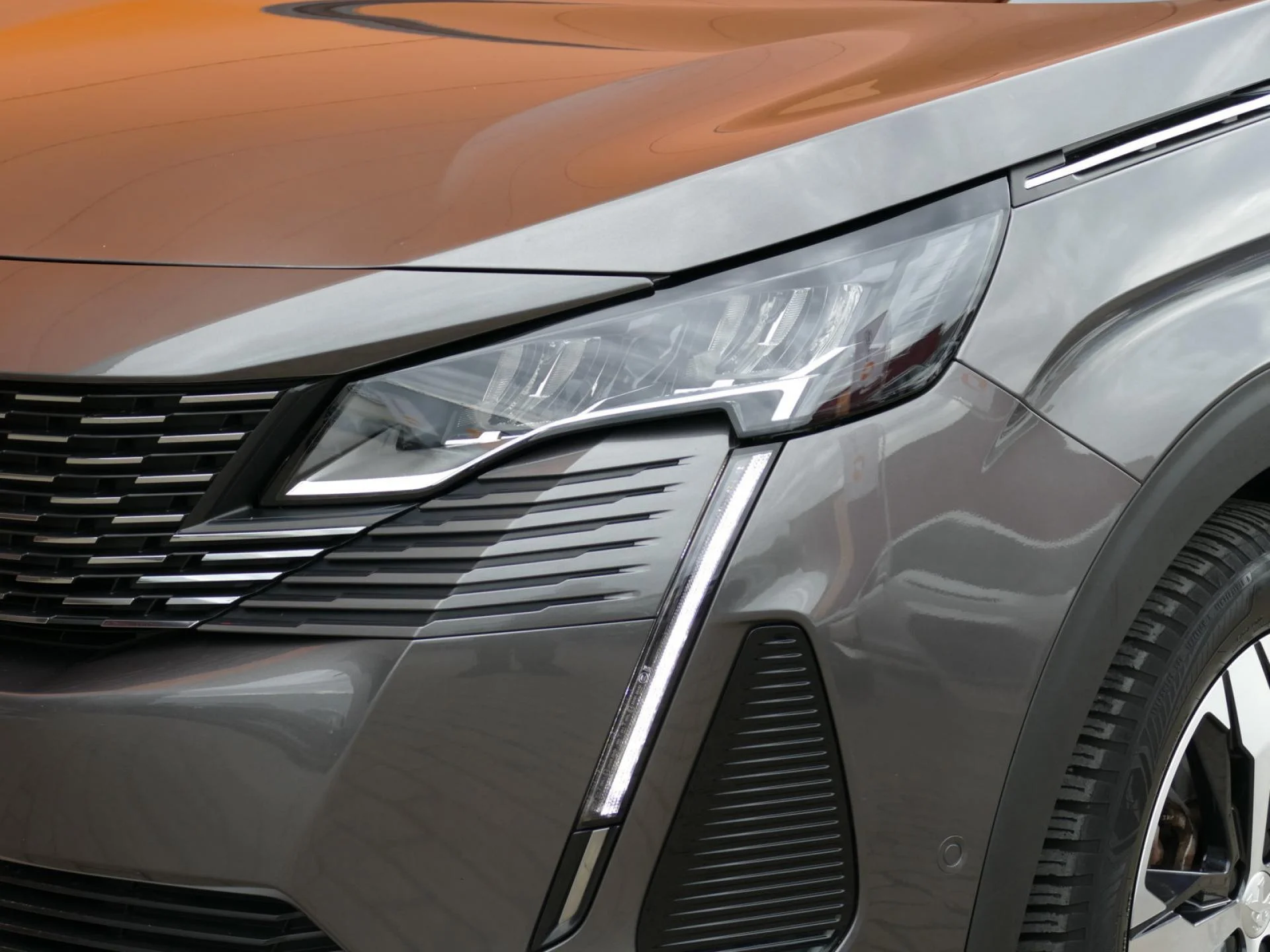 PEUGEOT 5008 - Miniature 31 sur 34 - Cliquer pour voir cette photo