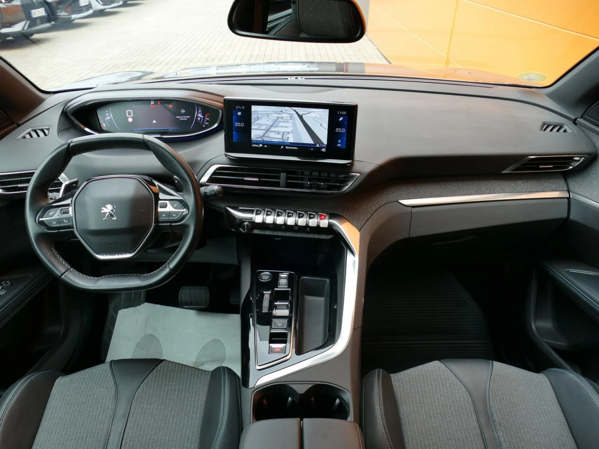 PEUGEOT 5008 - Miniature 6 sur 34 - Cliquer pour voir cette photo