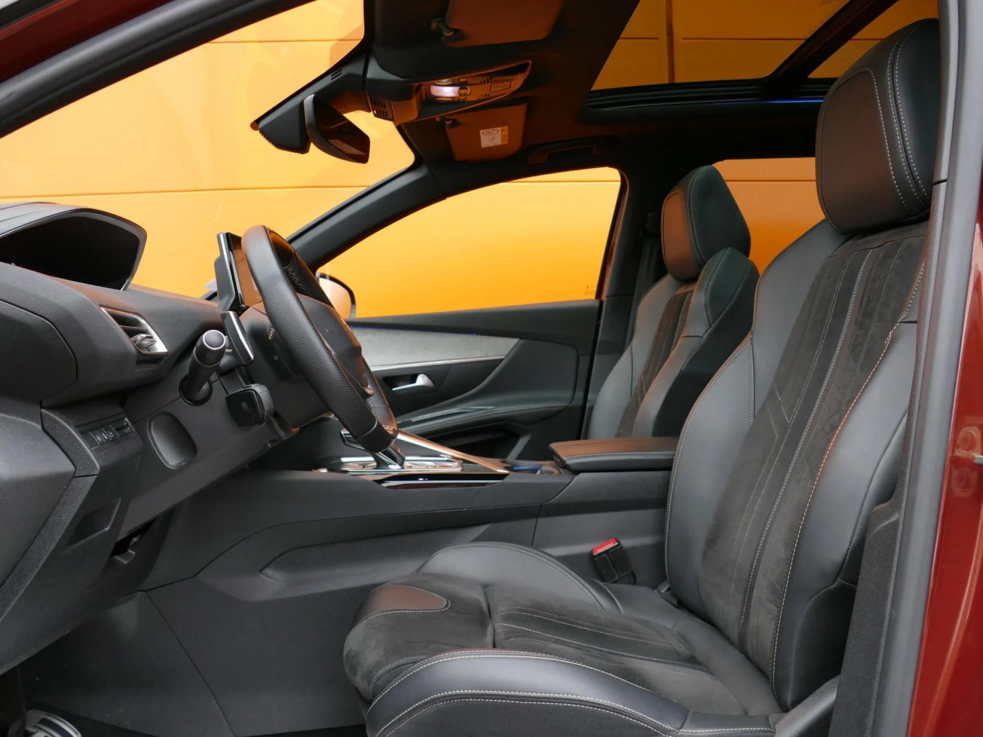 PEUGEOT 5008 - Miniature 6 sur 37 - Cliquer pour voir cette photo