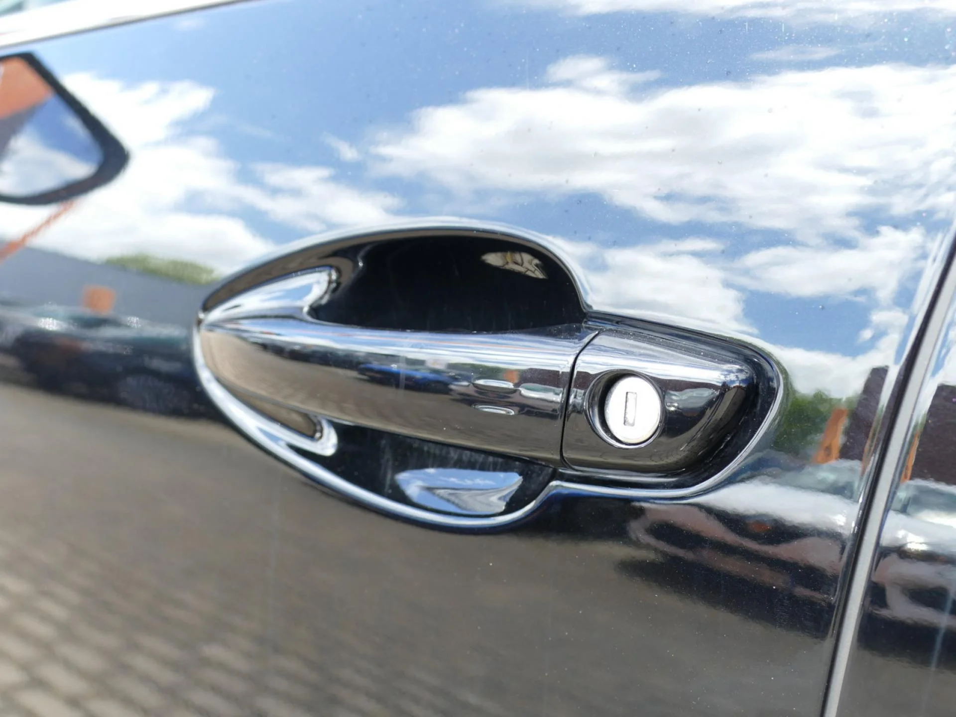 PEUGEOT 5008 - Miniature 25 sur 32 - Cliquer pour voir cette photo
