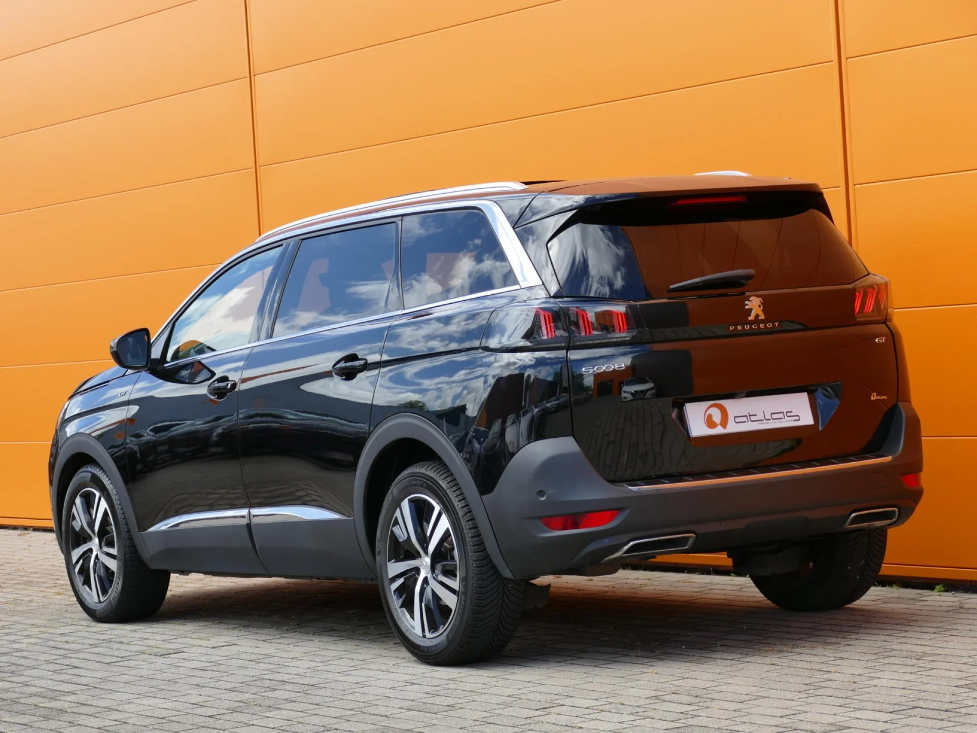 PEUGEOT 5008 - Miniature 4 sur 32 - Cliquer pour voir cette photo