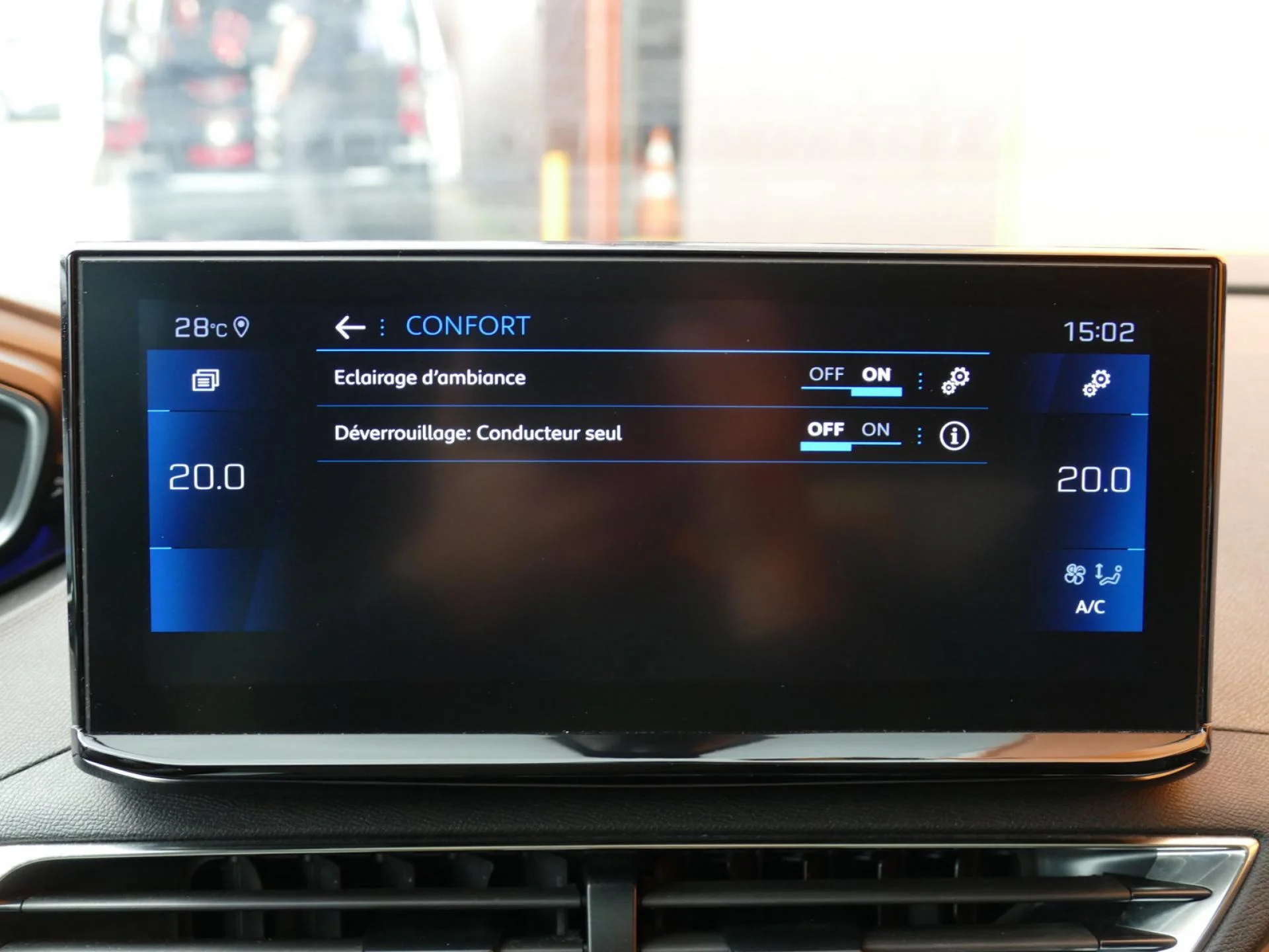 PEUGEOT 5008 - Miniature 14 sur 32 - Cliquer pour voir cette photo