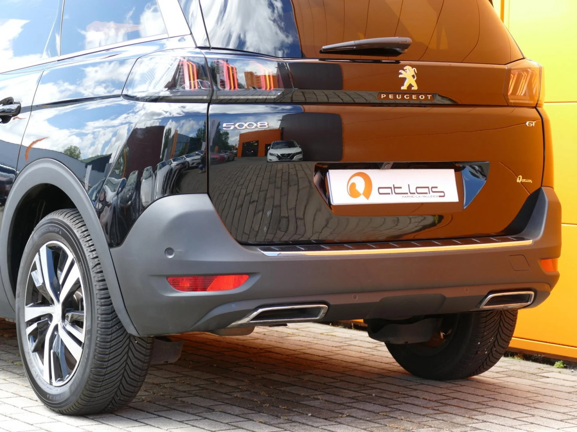 PEUGEOT 5008 - Miniature 30 sur 32 - Cliquer pour voir cette photo