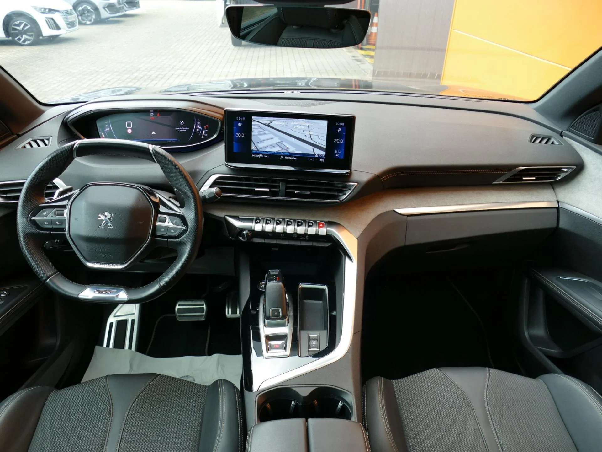 PEUGEOT 5008 - Miniature 5 sur 32 - Cliquer pour voir cette photo
