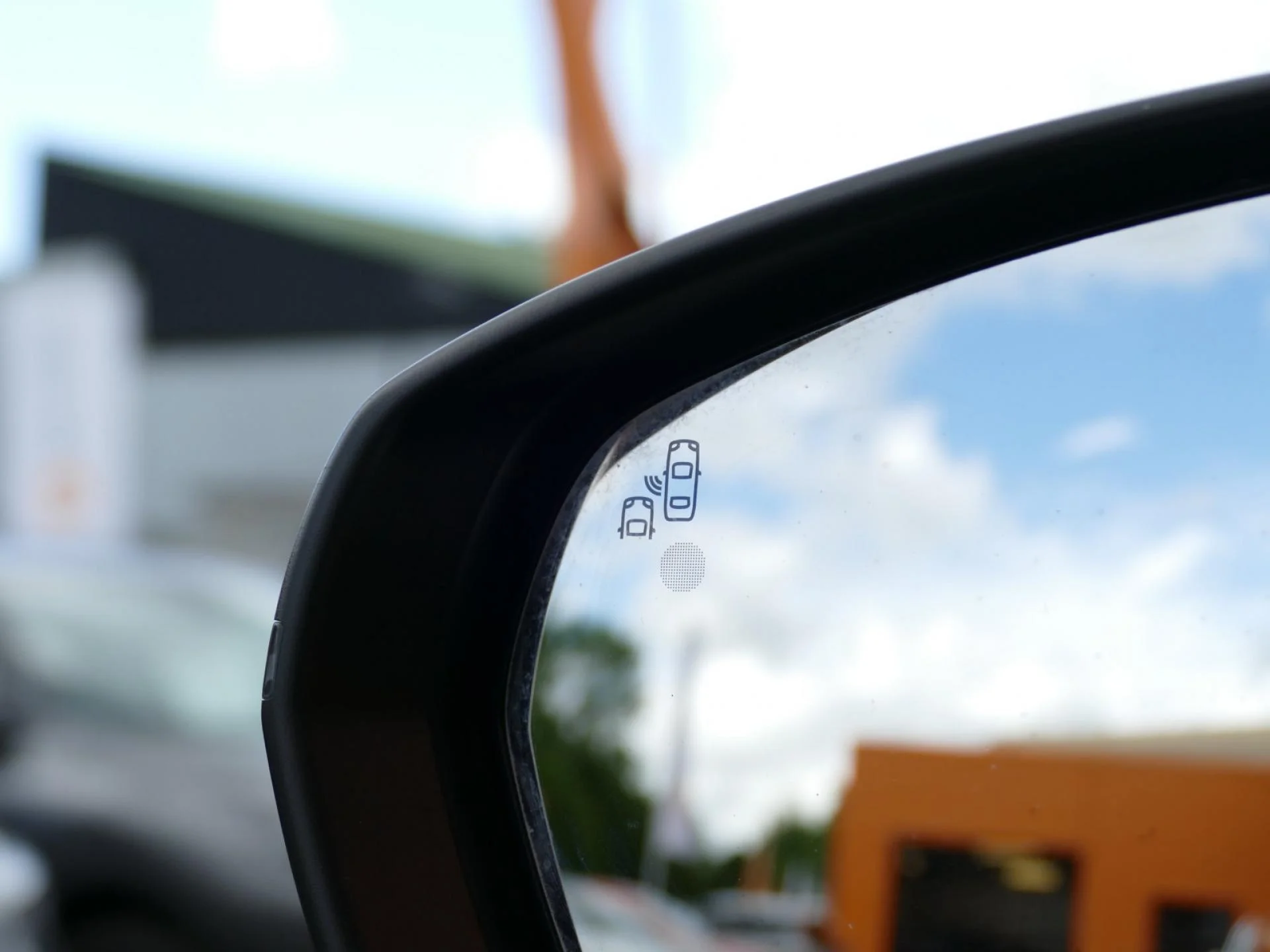 PEUGEOT 5008 - Miniature 26 sur 32 - Cliquer pour voir cette photo