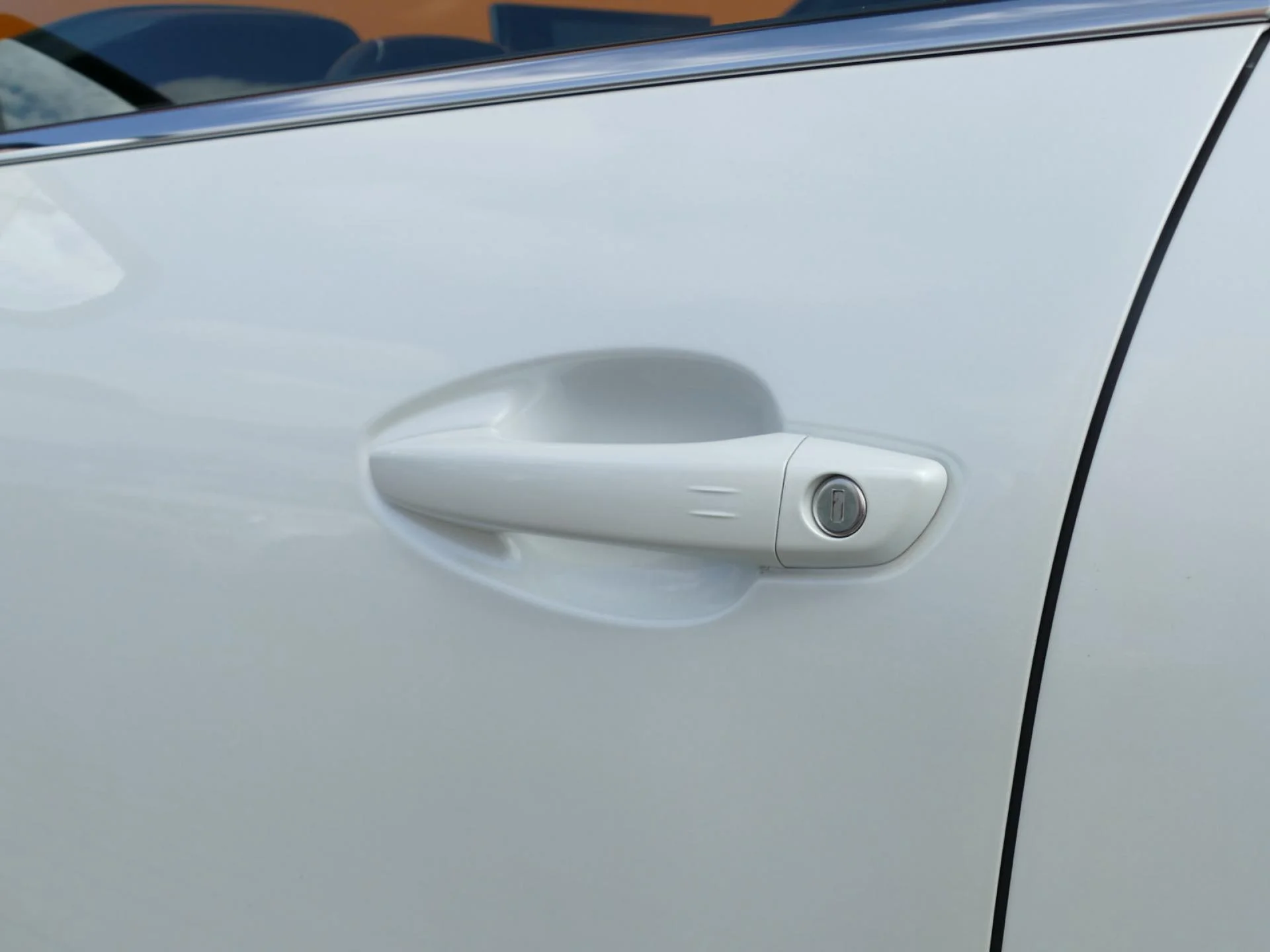 PEUGEOT 5008 - Miniature 29 sur 34 - Cliquer pour voir cette photo