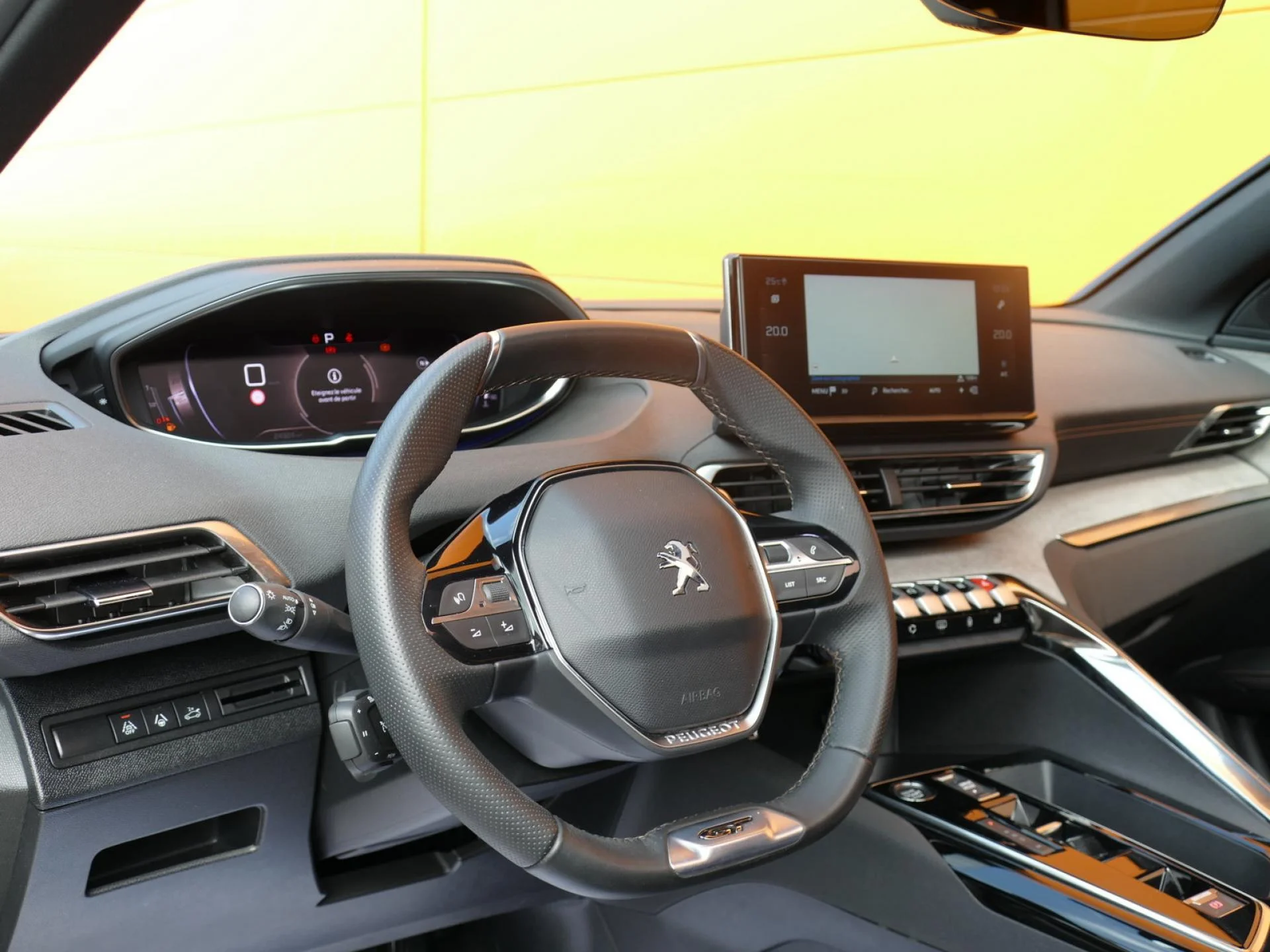 PEUGEOT 5008 - Miniature 18 sur 34 - Cliquer pour voir cette photo