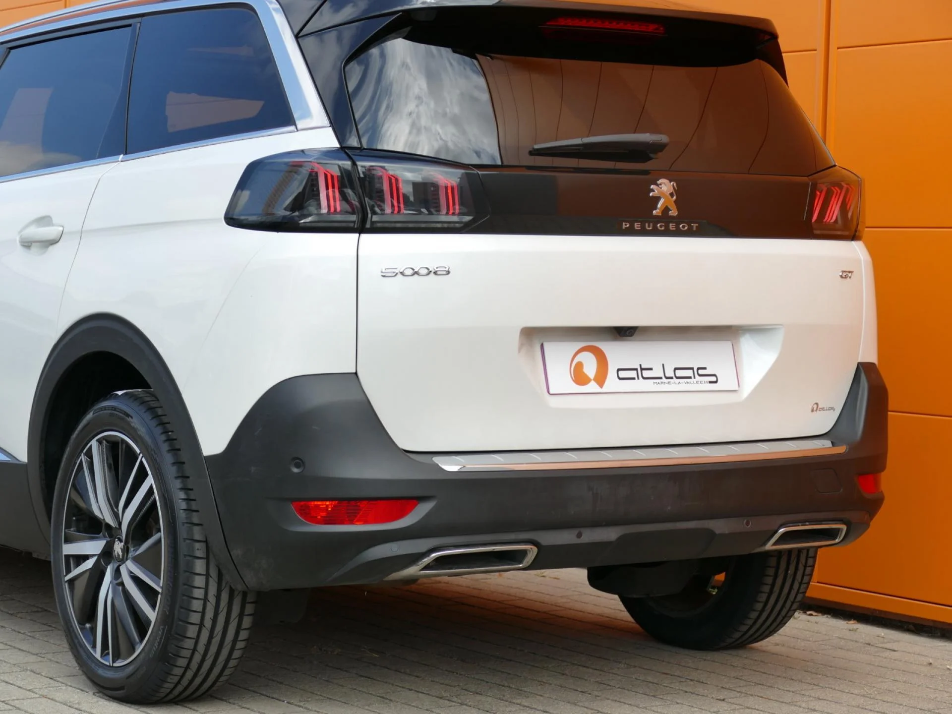 PEUGEOT 5008 - Miniature 32 sur 34 - Cliquer pour voir cette photo