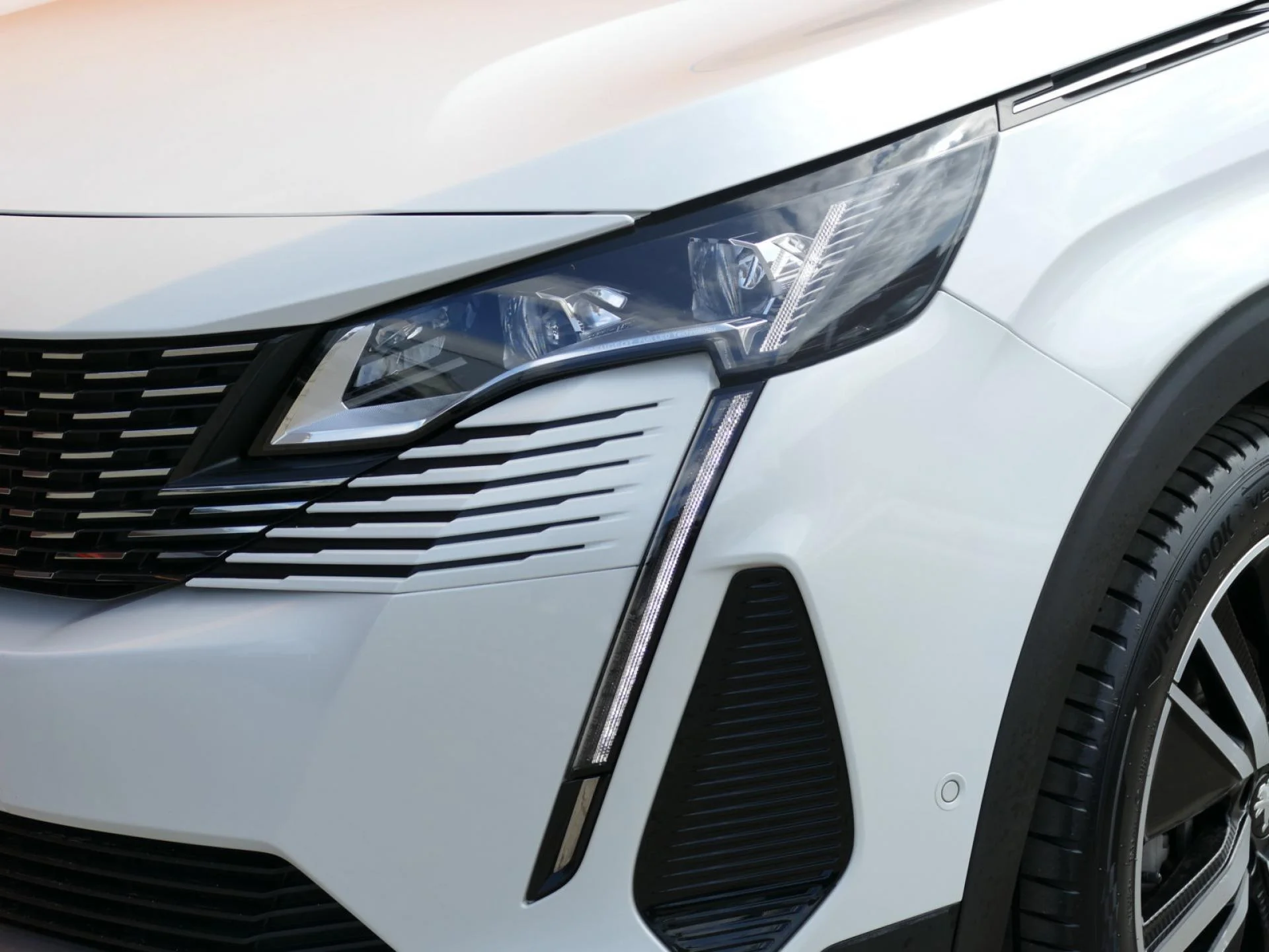 PEUGEOT 5008 - Miniature 31 sur 34 - Cliquer pour voir cette photo