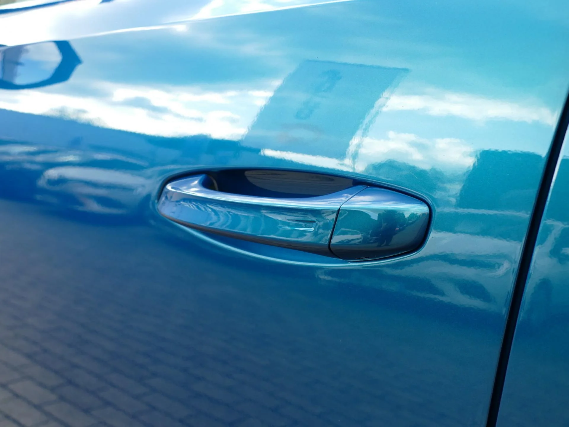 PEUGEOT 5008 - Miniature 31 sur 36 - Cliquer pour voir cette photo
