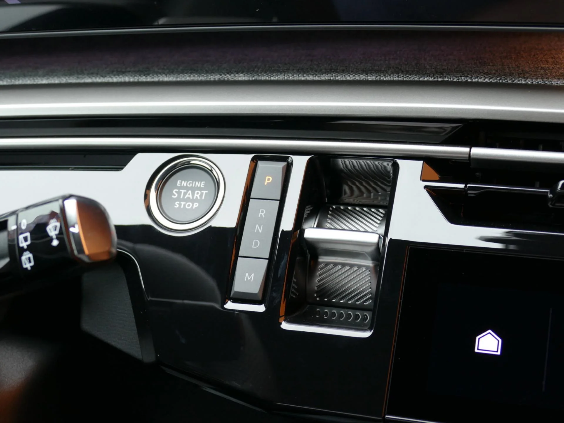 PEUGEOT 5008 - Miniature 21 sur 31 - Cliquer pour voir cette photo