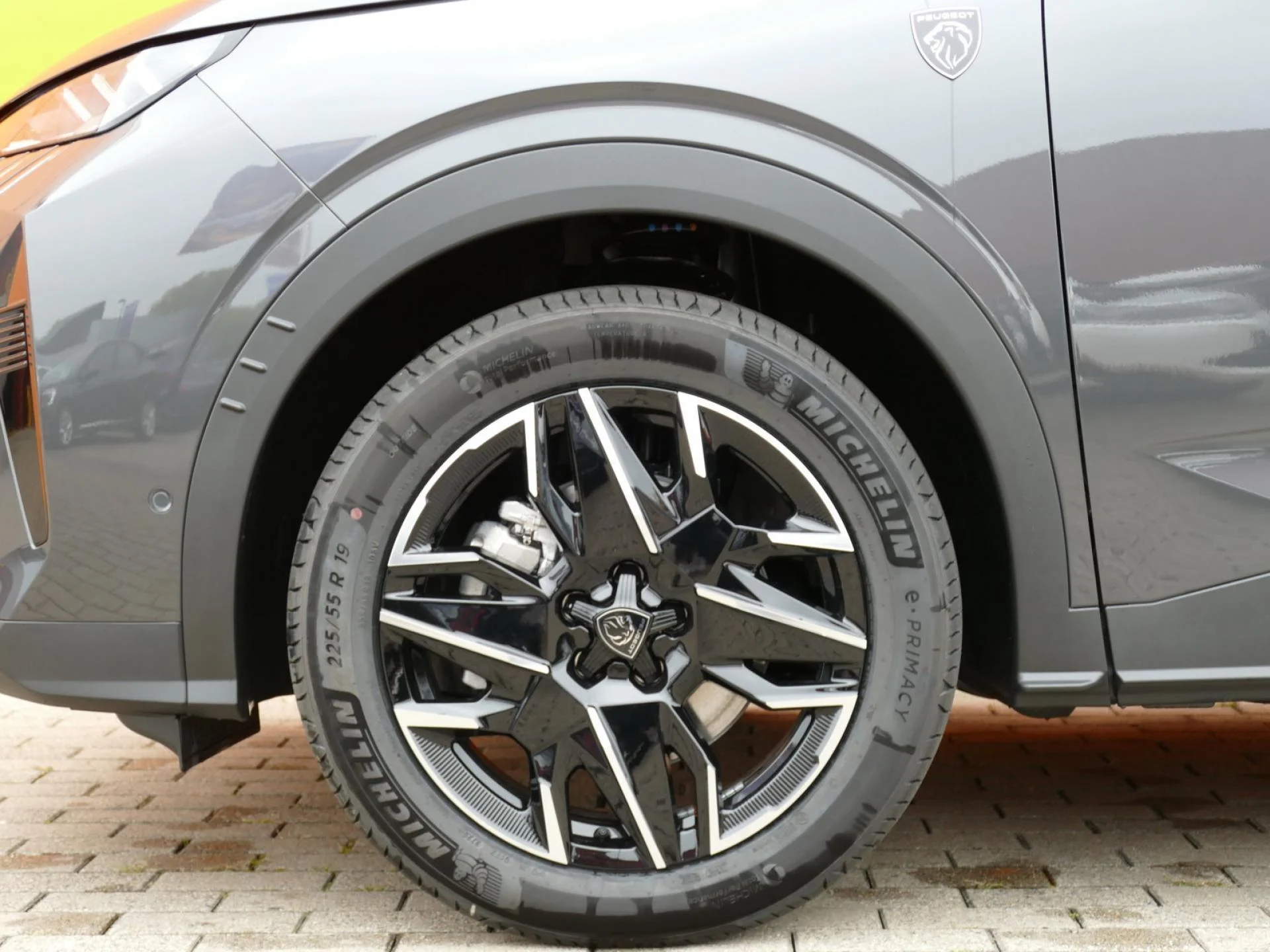 PEUGEOT 5008 - Miniature 36 sur 37 - Cliquer pour voir cette photo