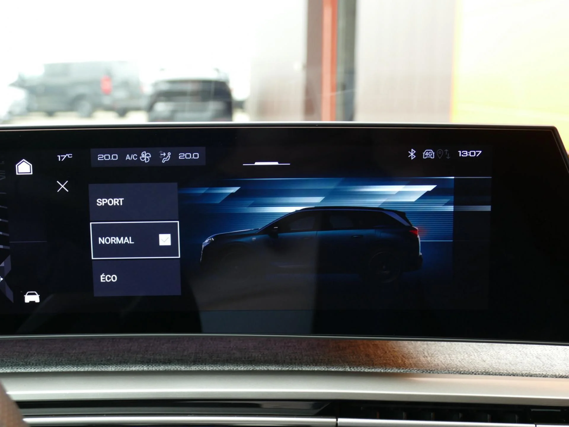 PEUGEOT 5008 - Miniature 17 sur 41 - Cliquer pour voir cette photo