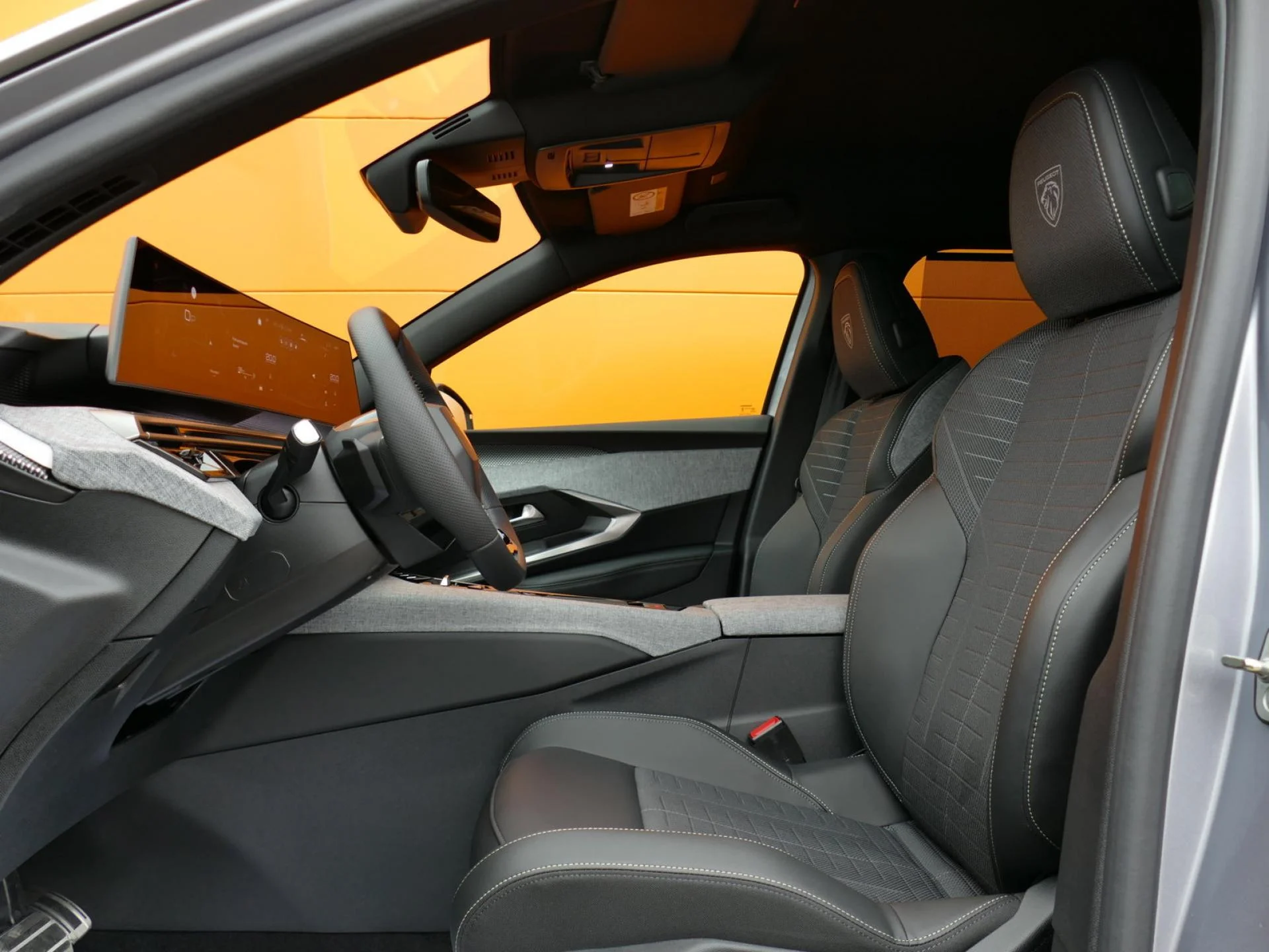 PEUGEOT 5008 - Miniature 6 sur 42 - Cliquer pour voir cette photo