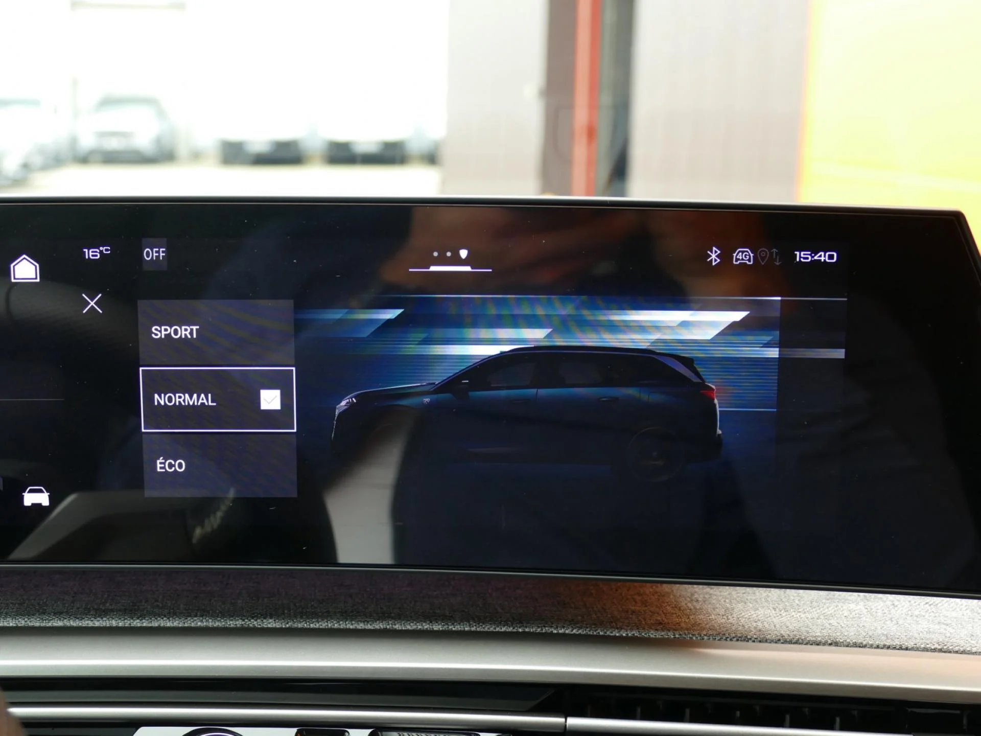 PEUGEOT 5008 - Miniature 17 sur 42 - Cliquer pour voir cette photo