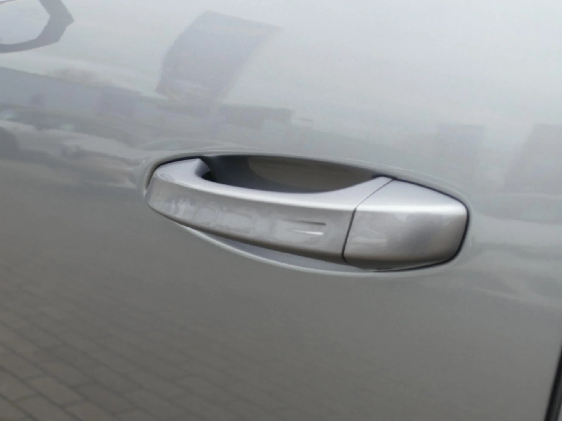 PEUGEOT 5008 - Miniature 34 sur 39 - Cliquer pour voir cette photo