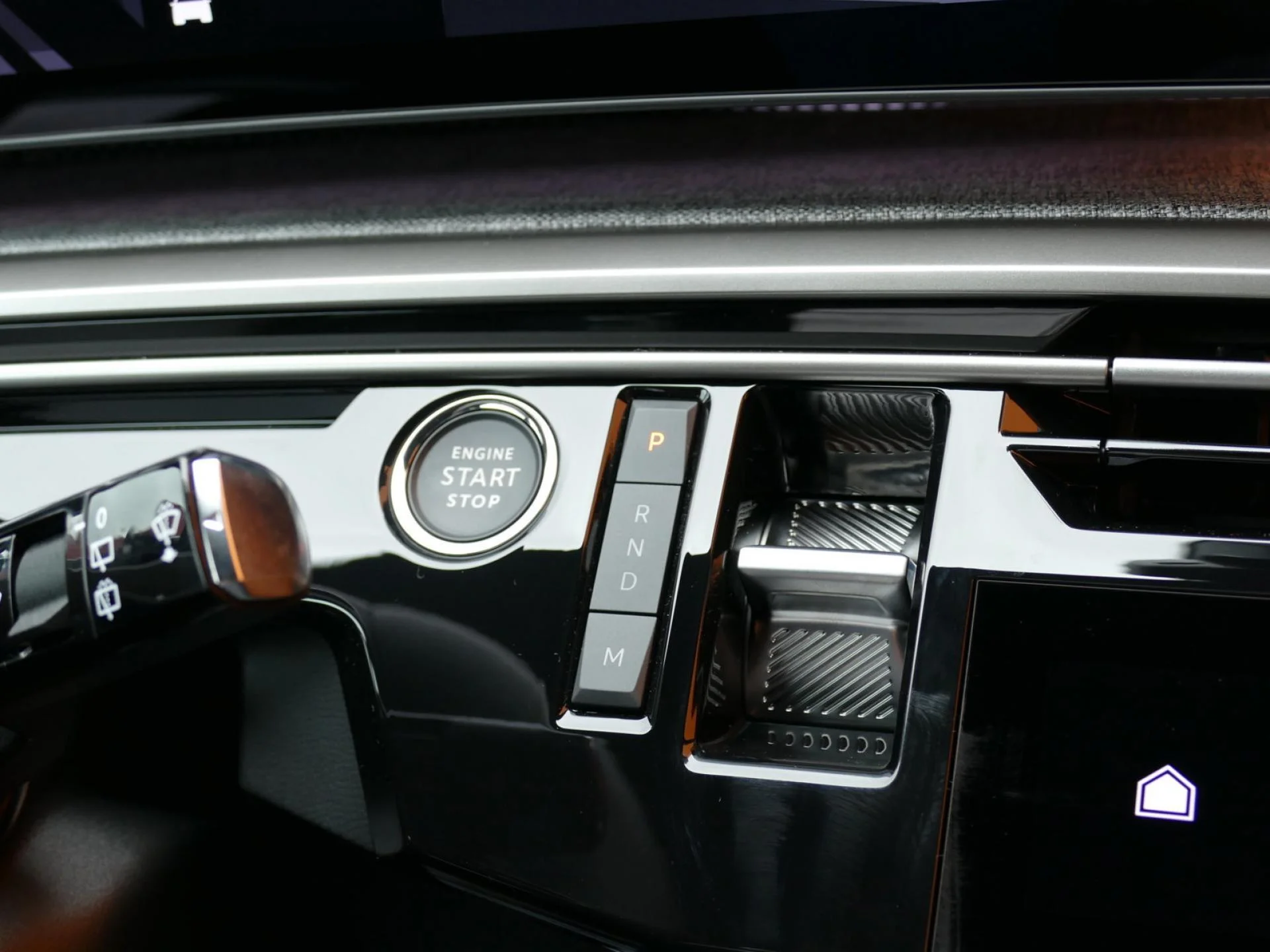 PEUGEOT 5008 - Miniature 23 sur 41 - Cliquer pour voir cette photo