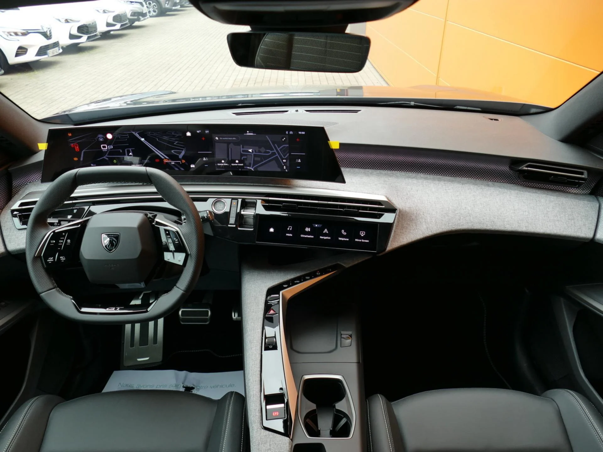 PEUGEOT 5008 - Miniature 5 sur 42 - Cliquer pour voir cette photo