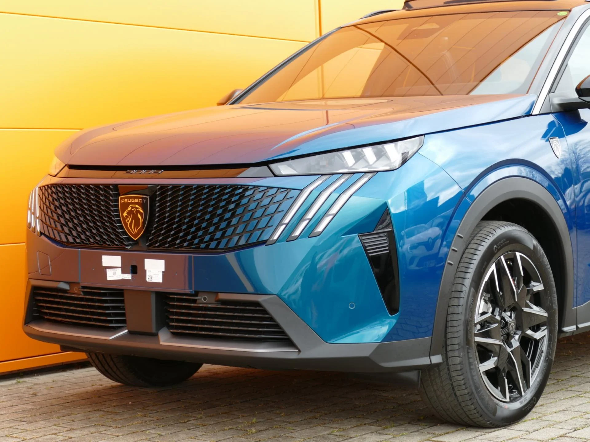 PEUGEOT 5008 - Miniature 41 sur 42 - Cliquer pour voir cette photo